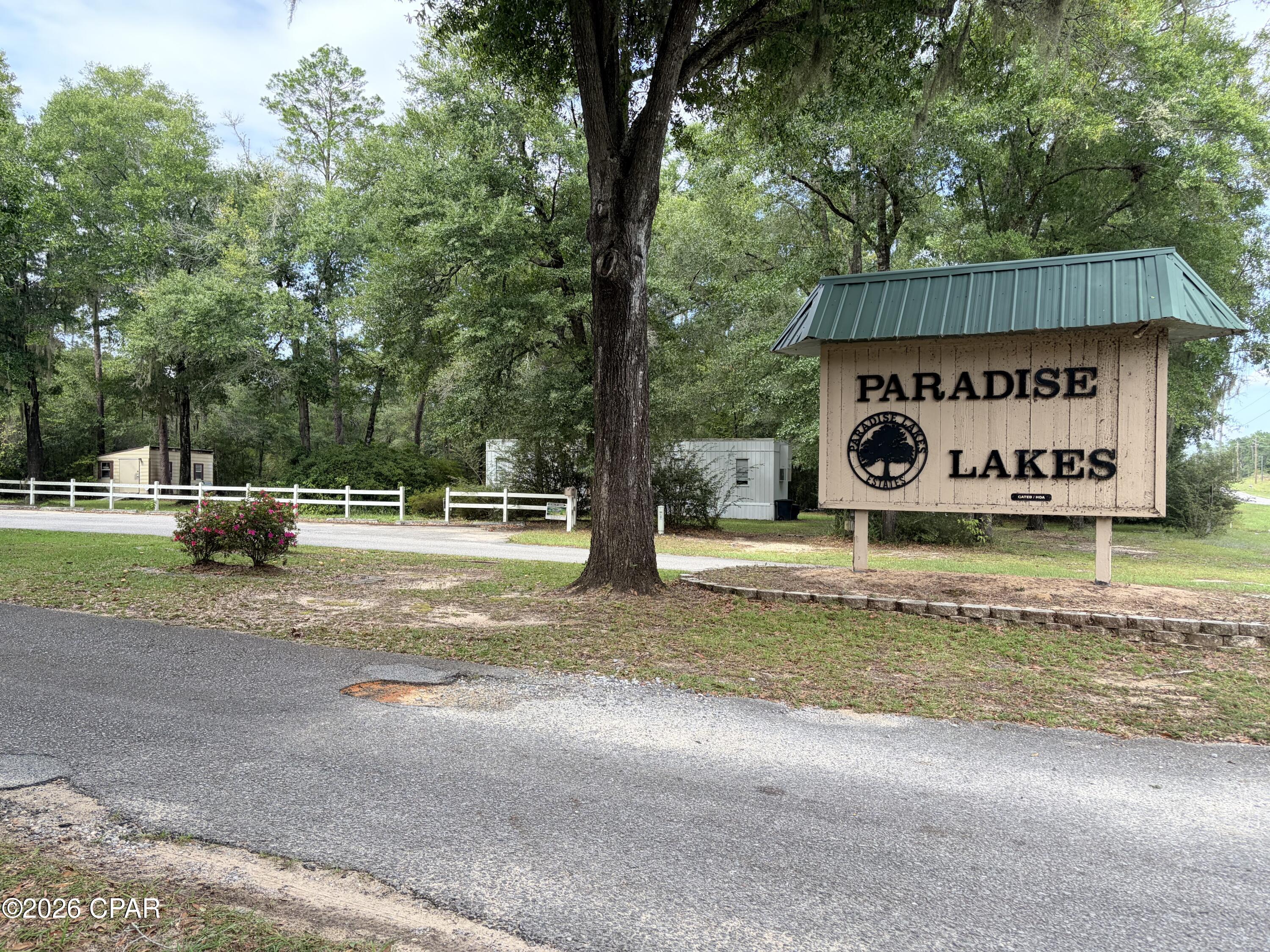 Manufactured home for sale at 3989 Dunford Cir, Chipley, FL 32428 | MLS# 795683