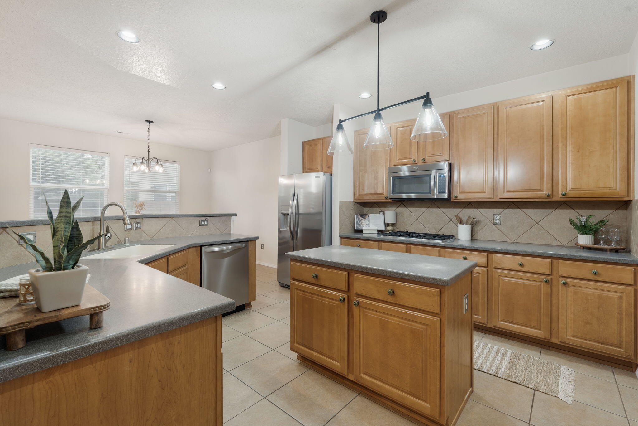 Photo 2 of Single family home for sale at 1909 Caramesa Dr Se, Rio Rancho, NM 87124 | MLS# 1111347 | Listing updated on 2026-09-30