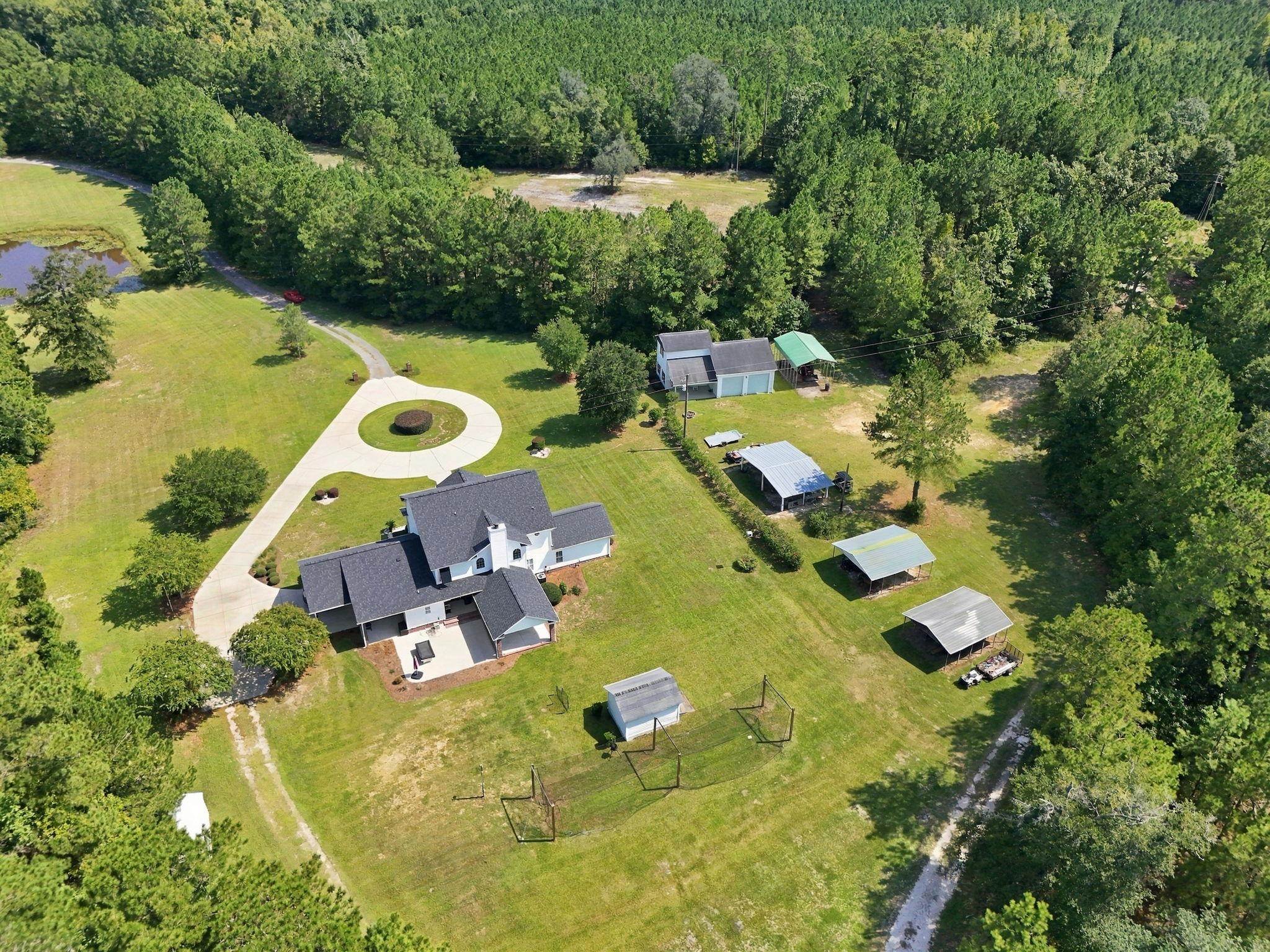 Photo 3 of Single family home for sale at 7223 Pee Dee Hwy, Conway, SC 29527 | MLS# 2623392 | Listing updated on 2026-09-22