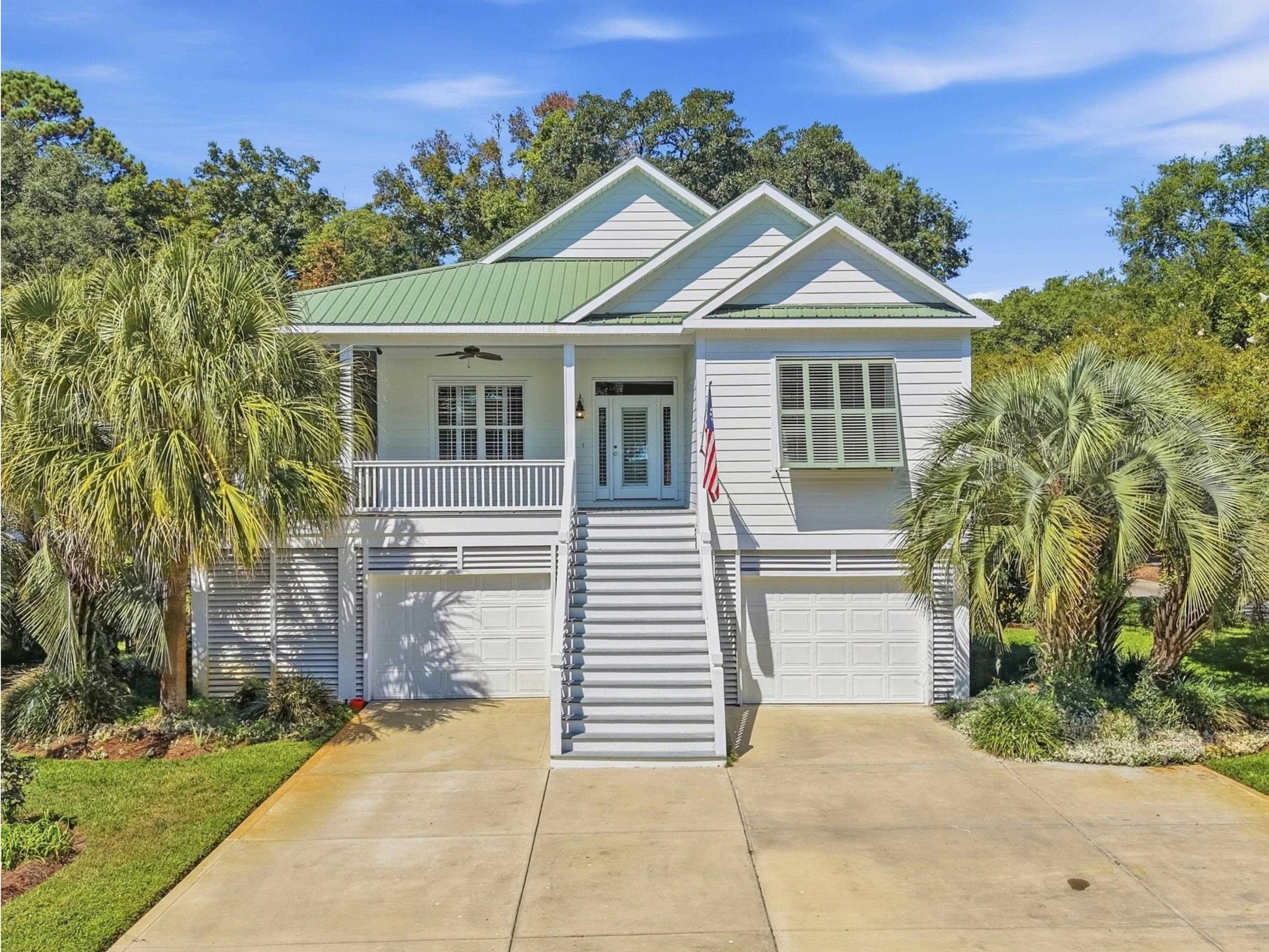 Single family home for sale at 7 Gillette Pl, Murrells Inlet, SC 29576 | MLS# 2623393