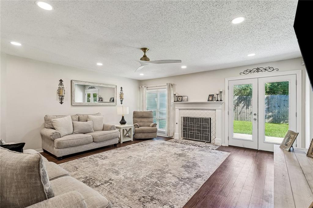 Photo 1 of Single family home for sale at 3012 E Meadow Lake Dr, Slidell, LA 70461 | MLS# 2577666 | Listing updated on 2026-09-22