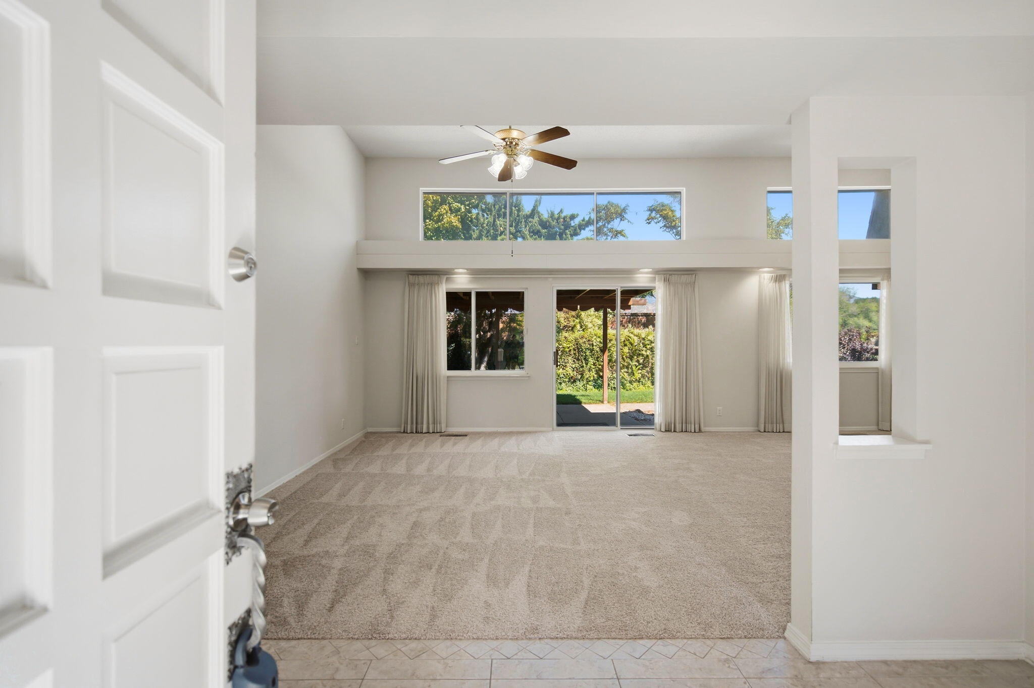 Photo 4 of Single family home for sale at 913 Santa Ana Ave SE, Albuquerque, NM 87123 | MLS# 1111397 | Listing updated on 2026-09-28