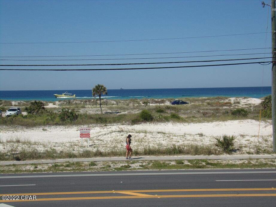 6006 Thomas Drive, Panama City Beach, FL 32408 thumbnail, photo 2 of 19