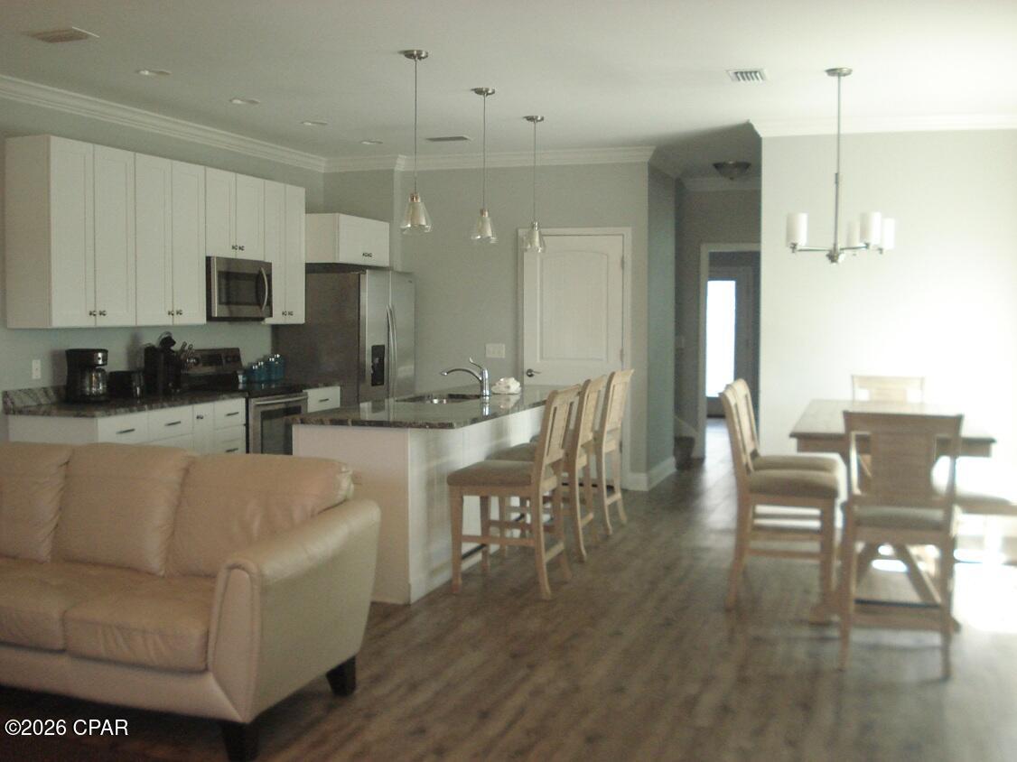 6006 Thomas Drive, Panama City Beach, FL 32408 thumbnail, photo 3 of 19