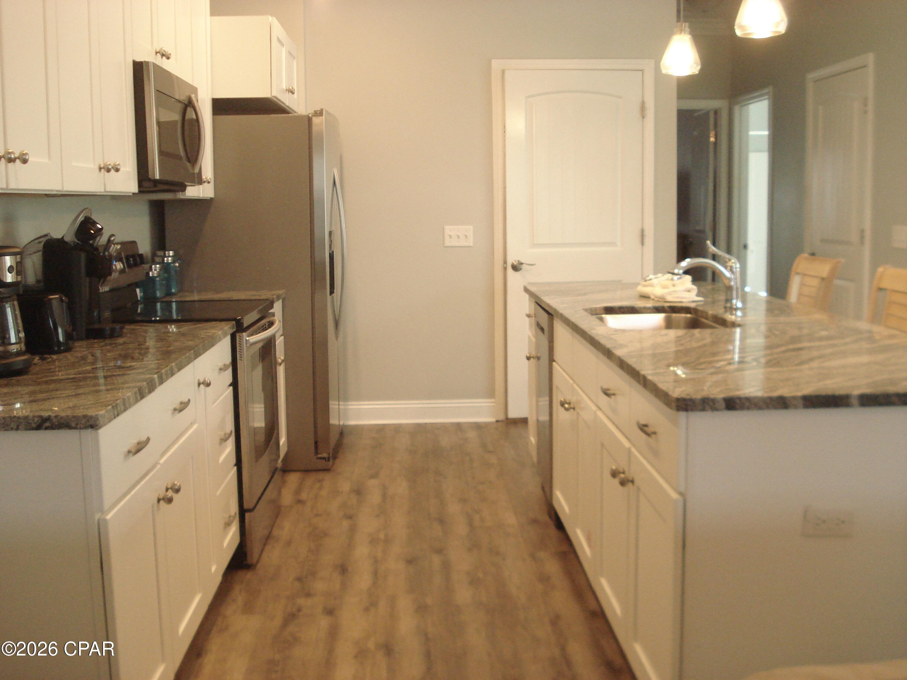 6006 Thomas Drive, Panama City Beach, FL 32408 thumbnail, photo 6 of 19