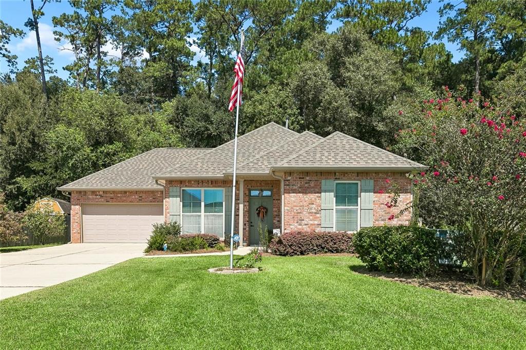 Photo 1 of Single family home for sale at 40219 Crestwood Ln, Ponchatoula, LA 70454 | MLS# 2578116 | Listing updated on 2026-09-28