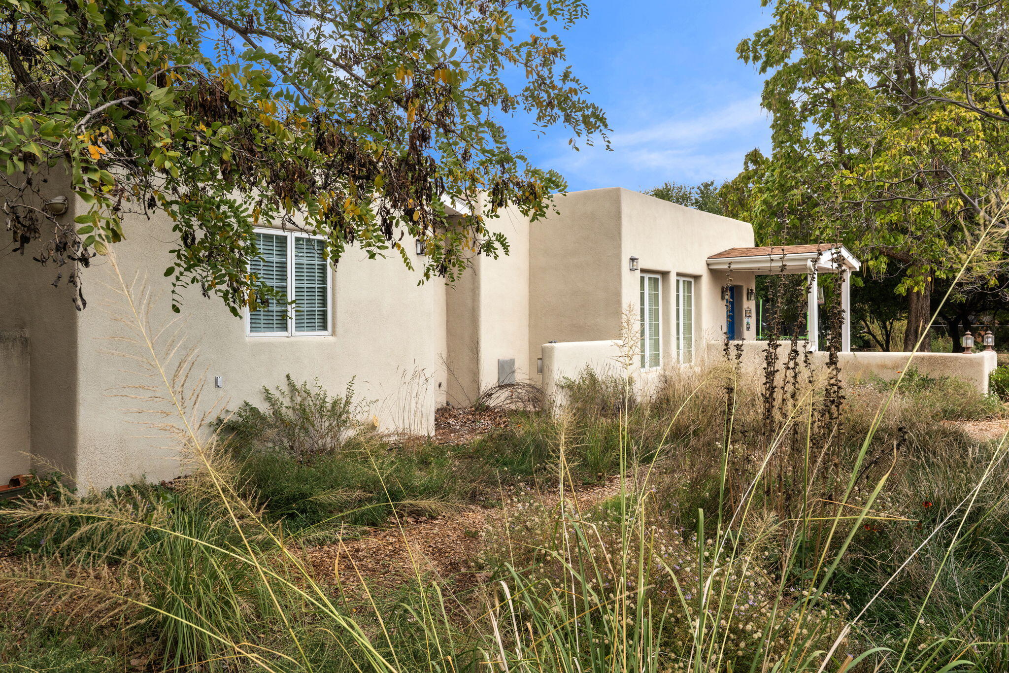 Photo 3 of Single family home for sale at 3123 Spur Ct Nw, Albuquerque, NM 87104 | MLS# 1111413 | Listing updated on 2026-10-28