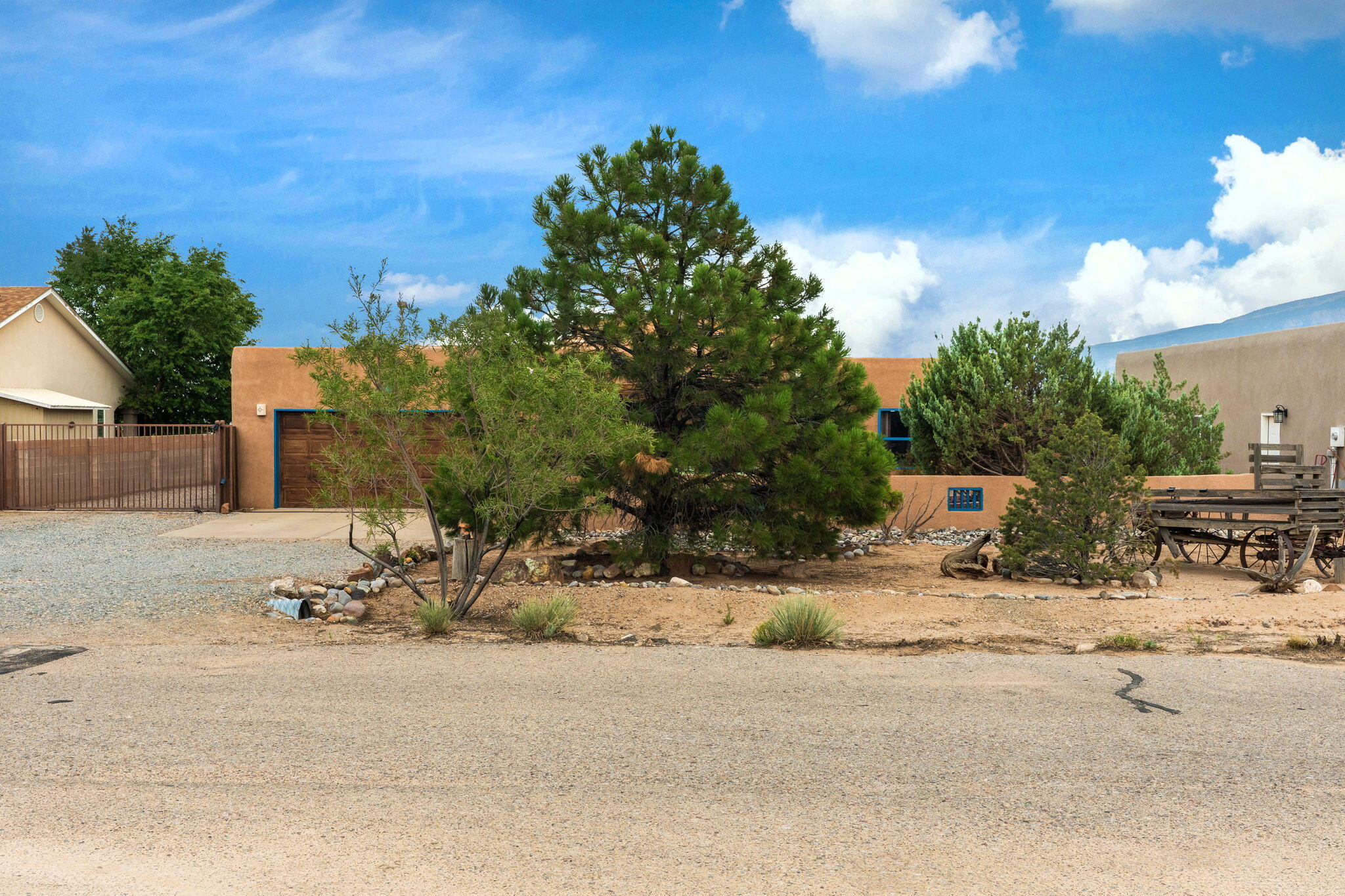 Photo 2 of Sale Pending at 3302 Demavend Rd Ne, Rio Rancho, NM 87144 | MLS# 1111416 | Listing updated on 2026-10-08