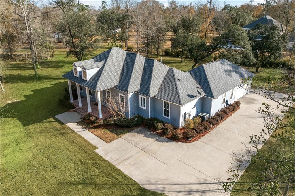 Photo 3 of Single family home for sale at 483 Highway 1085, Madisonville, LA 70447 | MLS# 2578181 | Listing updated on 2026-09-24
