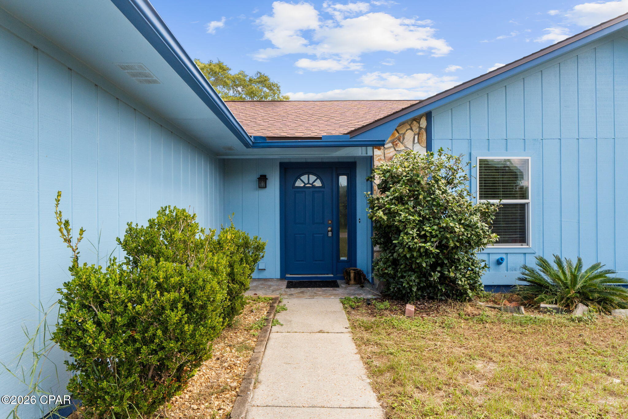 560 Lagoon Oaks Drive, Panama City Beach, FL 32408 thumbnail, photo 3 of 43