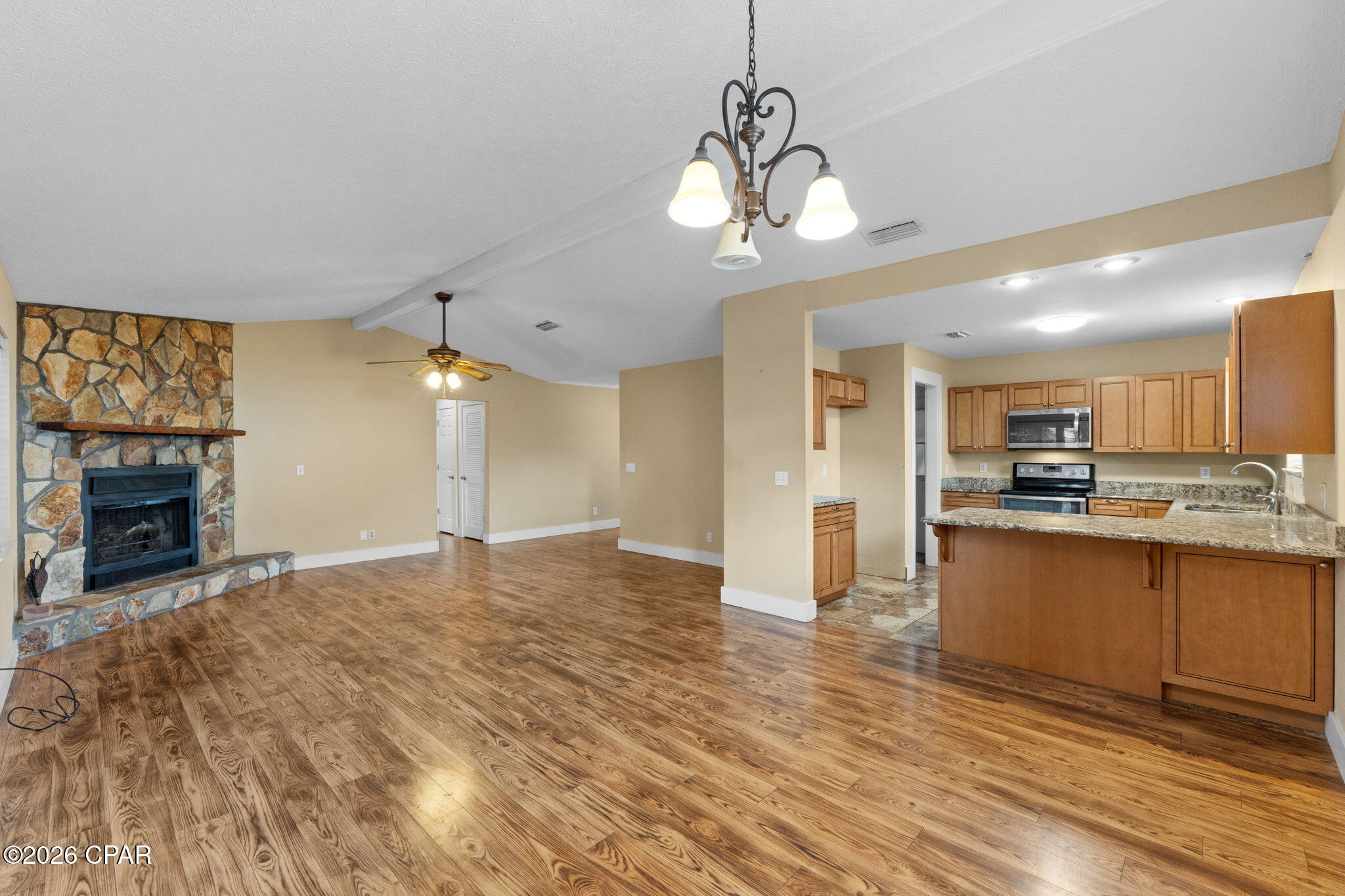 560 Lagoon Oaks Drive