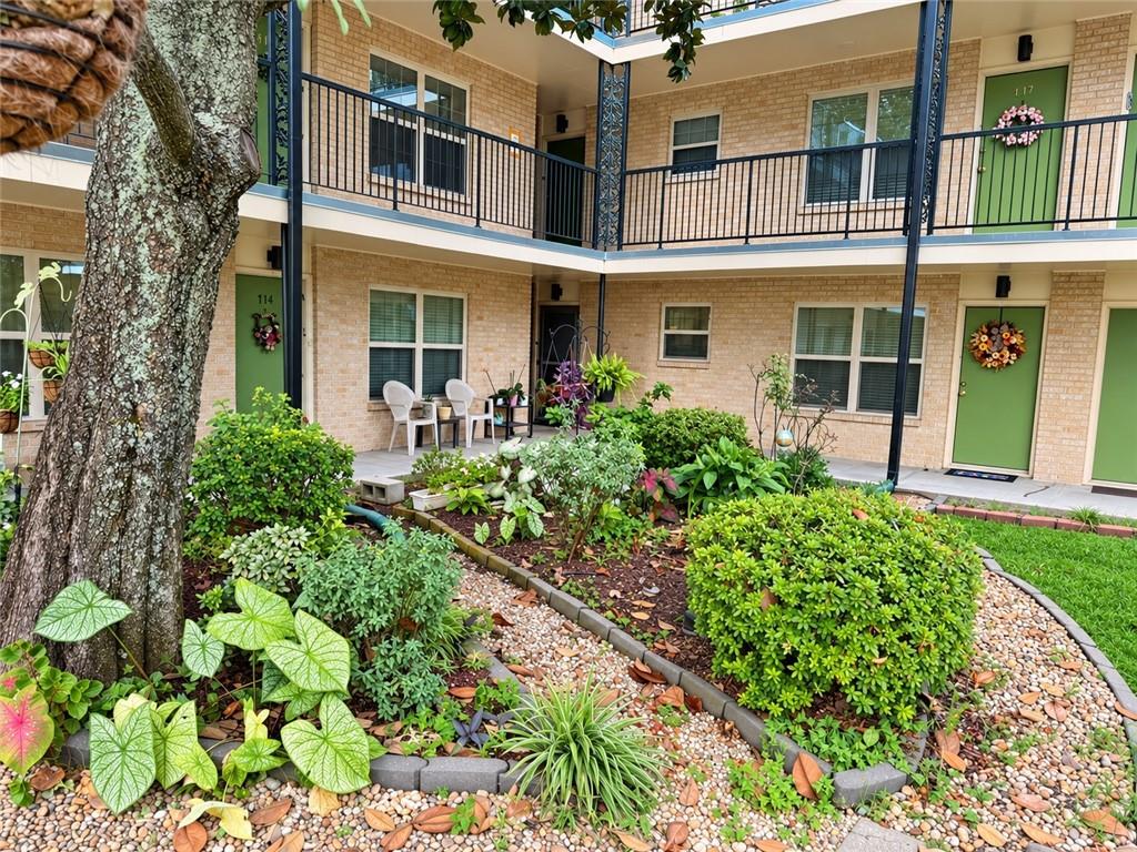 Photo 1 of Condo for sale at 2704 Whitney Pl #715, Metairie, LA 70002 | MLS# 2578404 | Listing updated on 2026-09-24