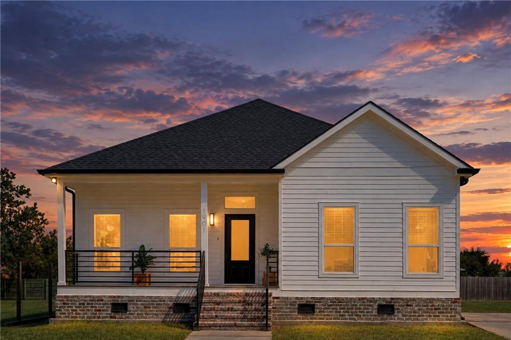 Photo 1 of Single family home for sale at 1901 Alexander Ave, Arabi, LA 70032 | MLS# 2578391 | Listing updated on 2026-10-09