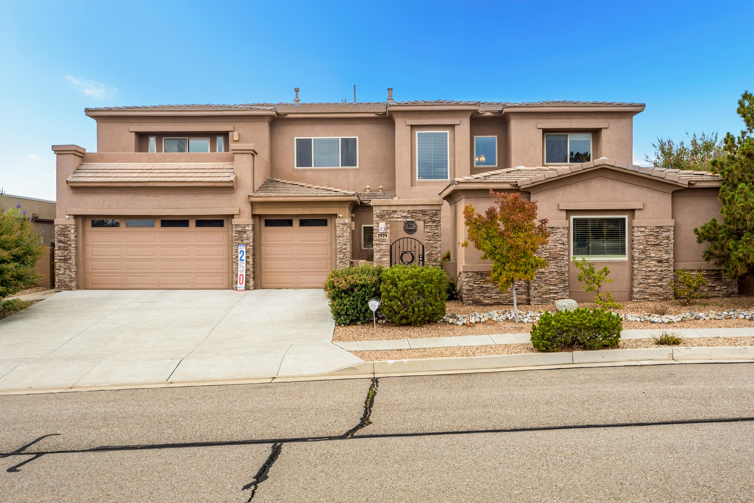 Photo 3 of Single family home for sale at 2929 Redondo Santa Fe Loop Ne, Rio Rancho, NM 87144 | MLS# 1111486 | Listing updated on 2026-10-02