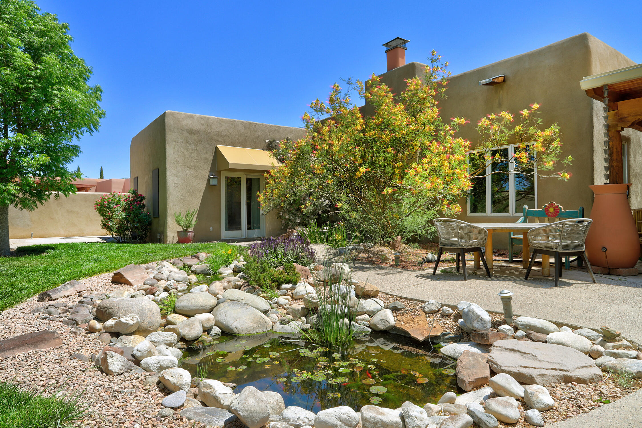 Photo 2 of Single family home for sale at 125 Martha Ct, Corrales, NM 87048 | MLS# 1111500 | Listing updated on 2026-10-08