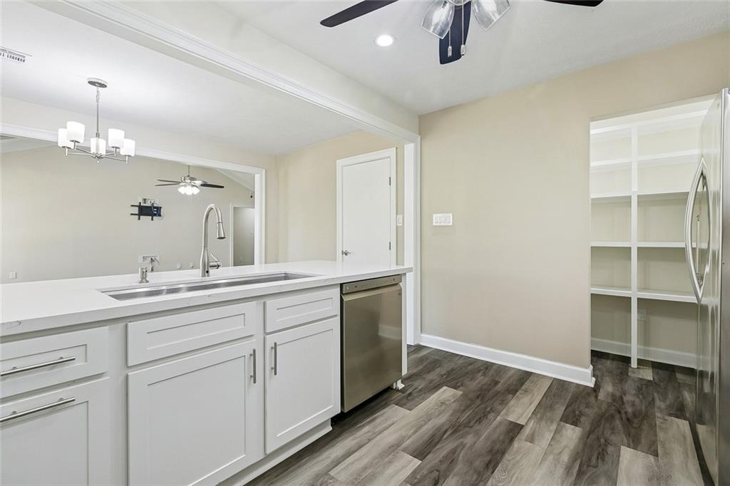 Photo 3 of Sale Pending at 353 Rosedale Dr, Destrehan, LA 70047 | MLS# 2578626 | Listing updated on 2026-10-06