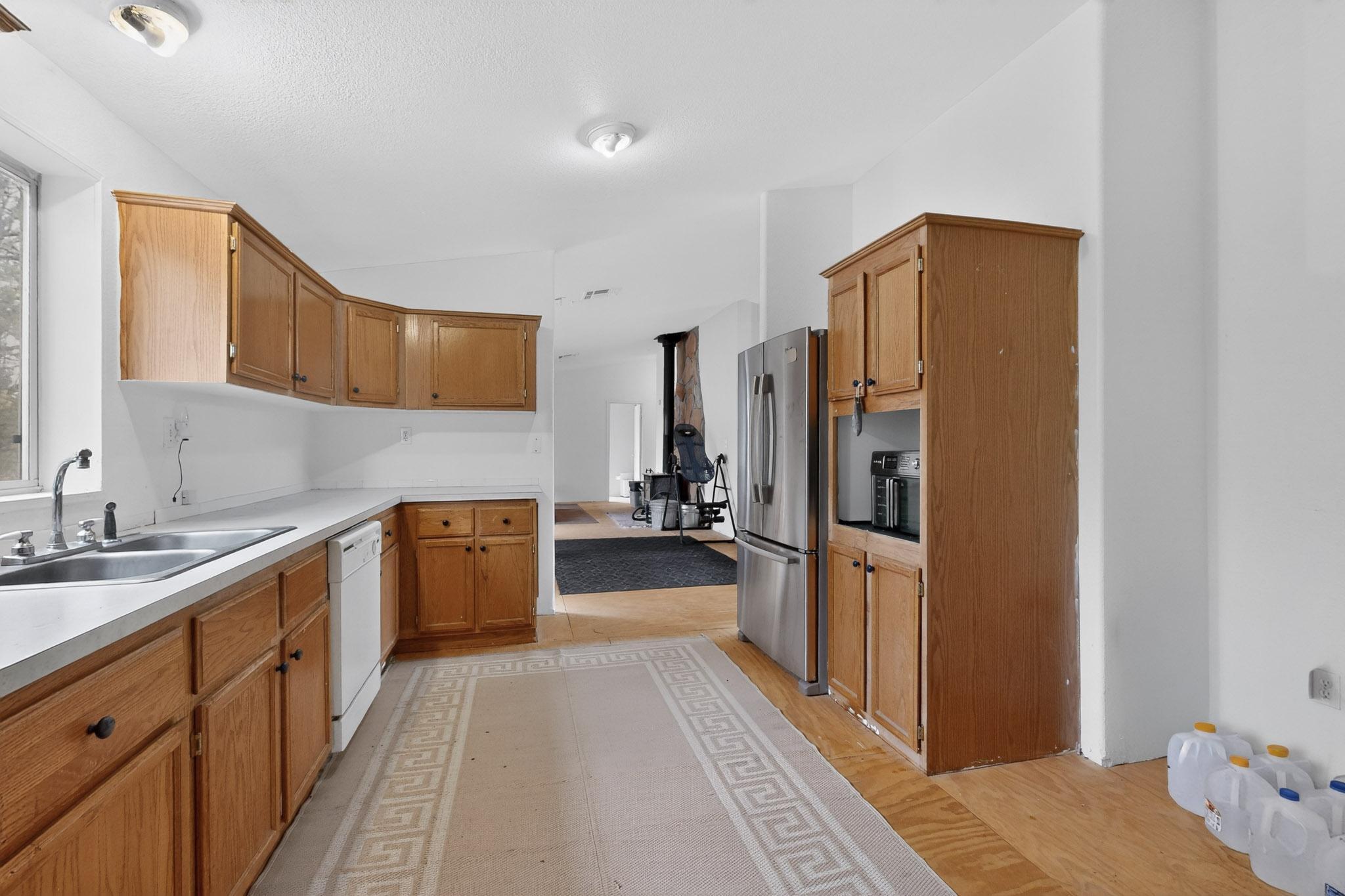 Photo 3 of Manufactured home for sale at 82 Jesse James Rd, Edgewood, NM 87015 | MLS# 1111506 | Listing updated on 2026-09-25