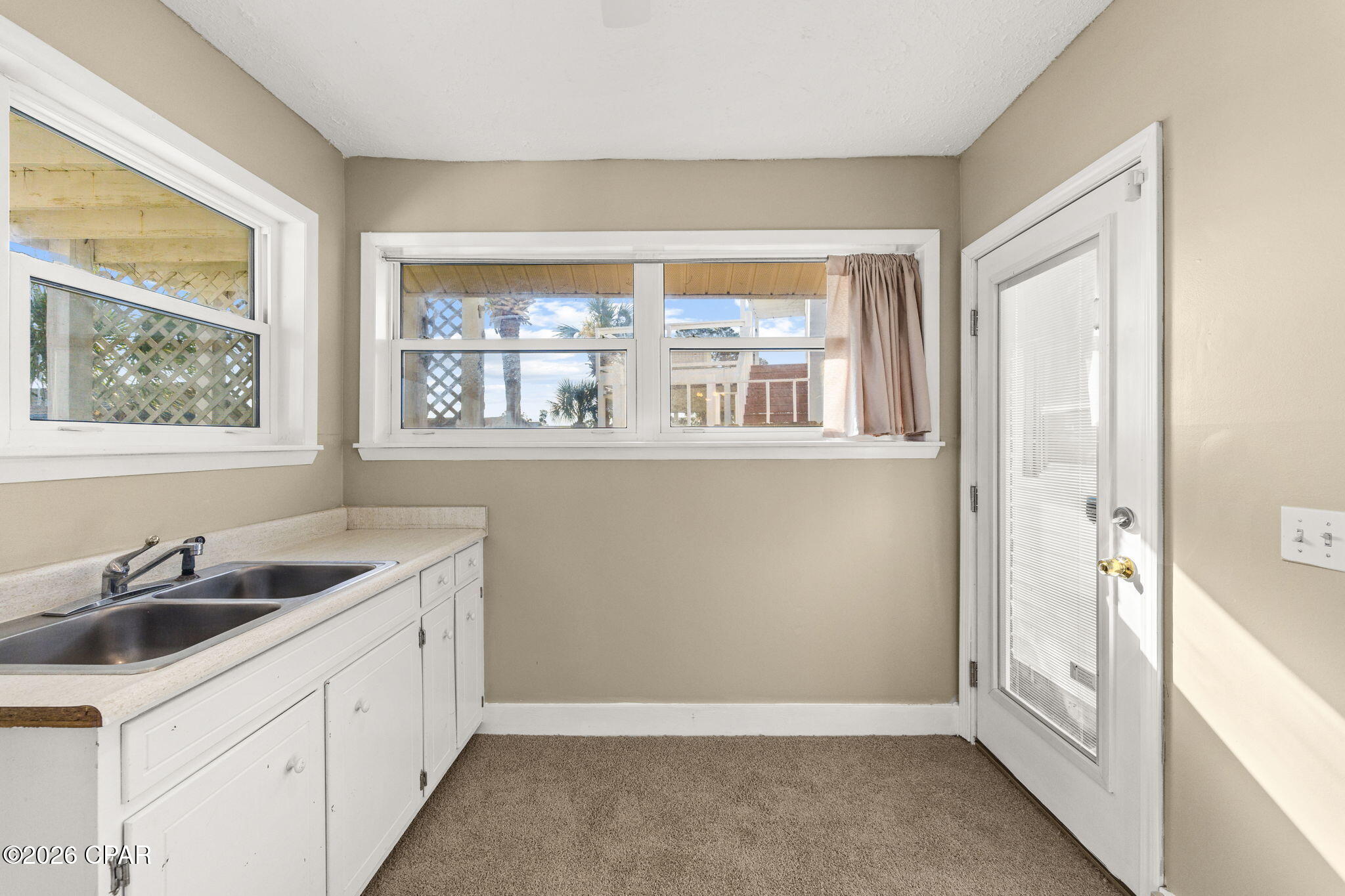 7202 S Lagoon Drive, Panama City, FL 32408 thumbnail, photo 17 of 61