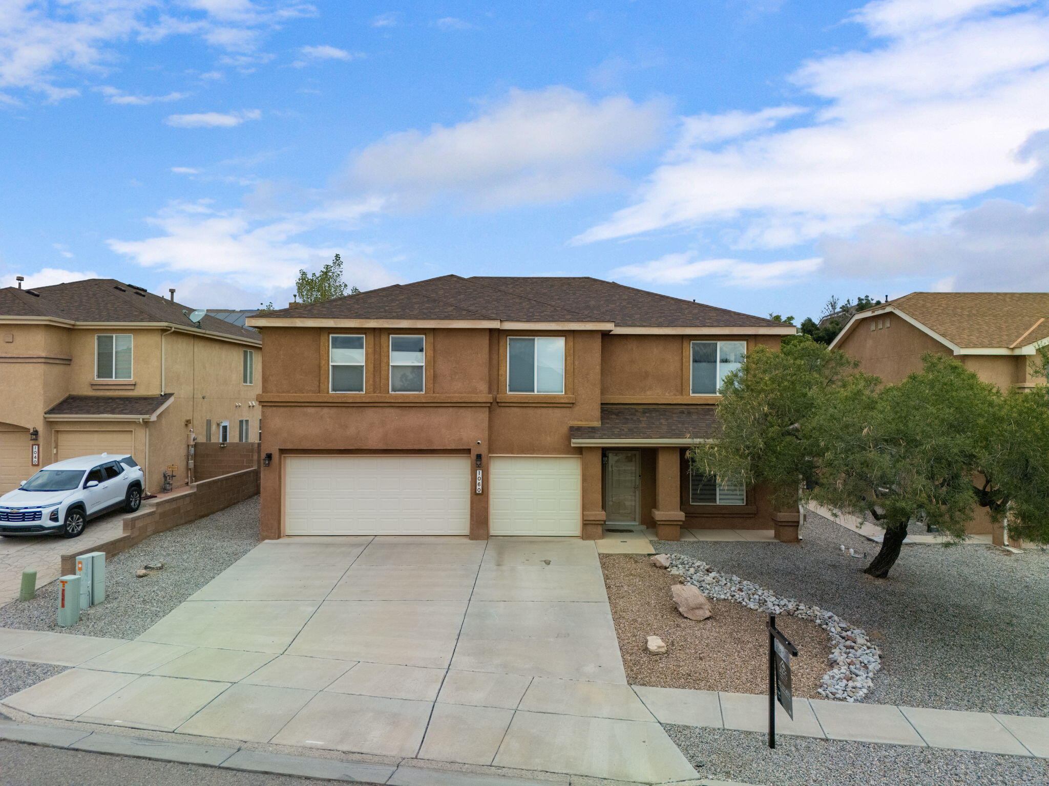Photo 2 of Sale Pending at 1060 Capitan St Nw, Los Lunas, NM 87031 | MLS# 1111539 | Listing updated on 2026-09-30