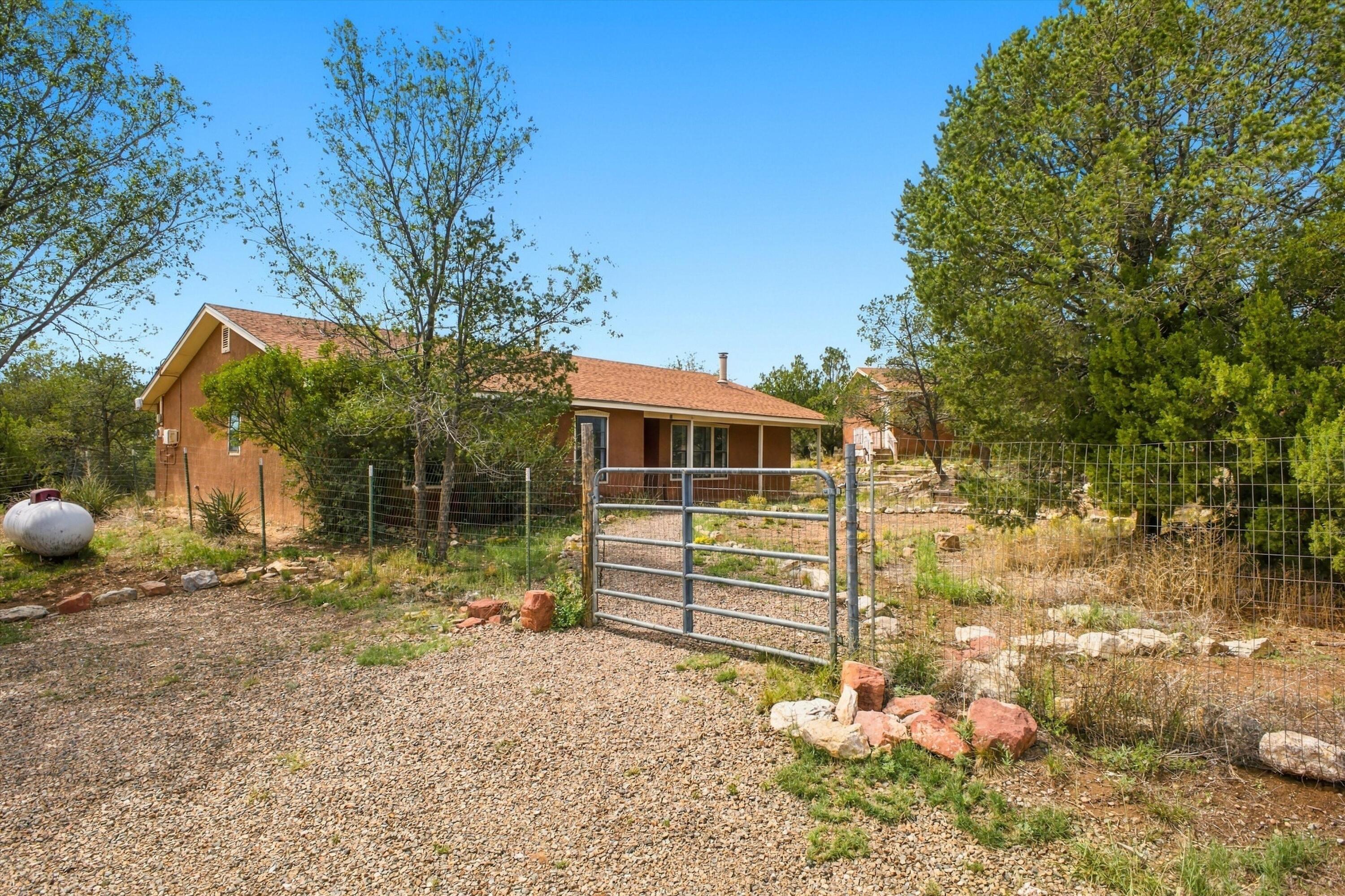 Photo 1 of Sale Pending at 53 Bella Vista Rd, Edgewood, NM 87015 | MLS# 1111542 | Listing updated on 2026-10-21