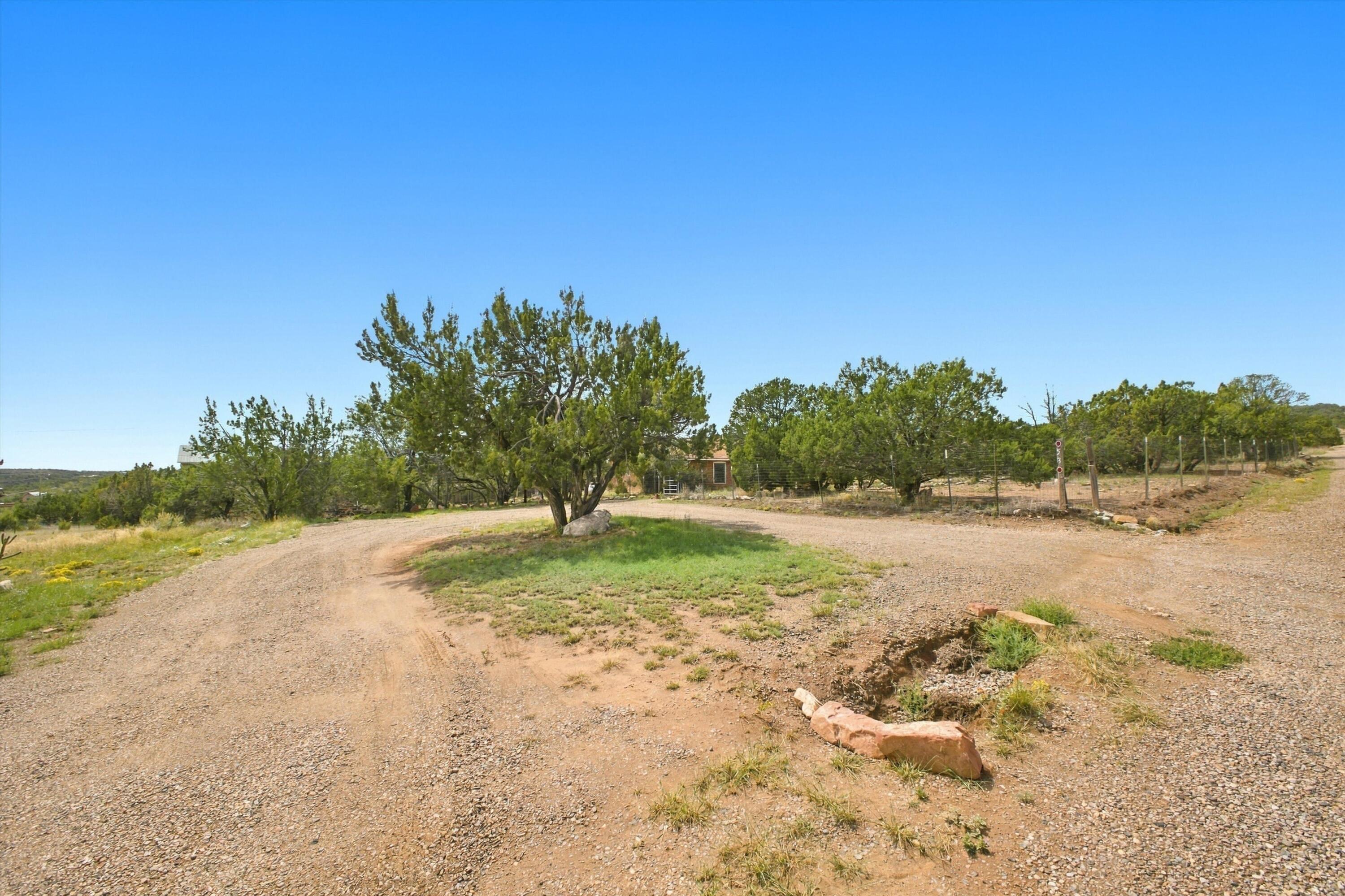Photo 2 of Single family home for sale at 53 Bella Vista Rd, Edgewood, NM 87015 | MLS# 1111542 | Listing updated on 2026-10-06