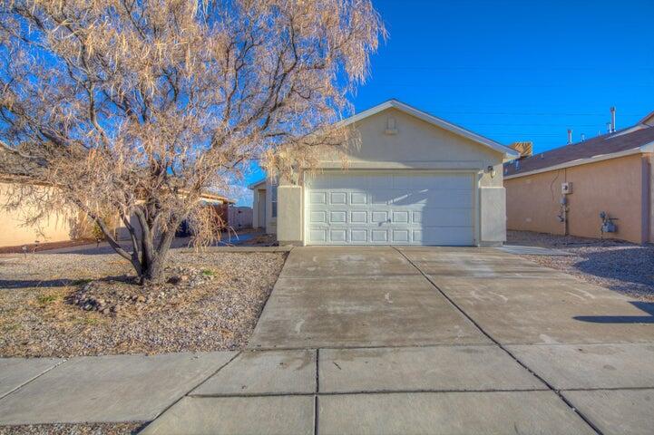 1104 Casa Roja Place, Albuquerque NM 87120
