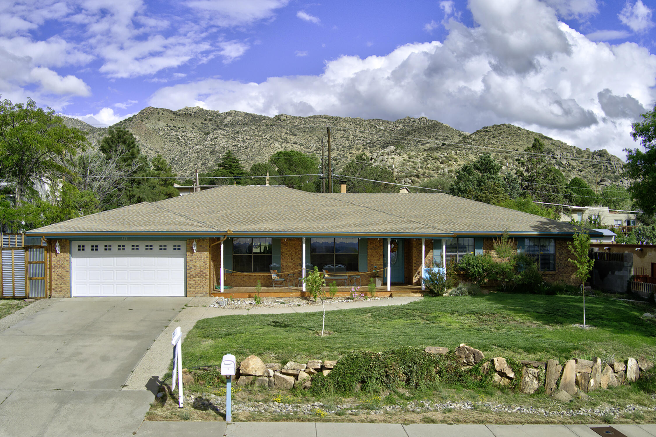 Single family home for sale at 528 Turner Dr NE, Albuquerque, NM 87123 | MLS# 1111559