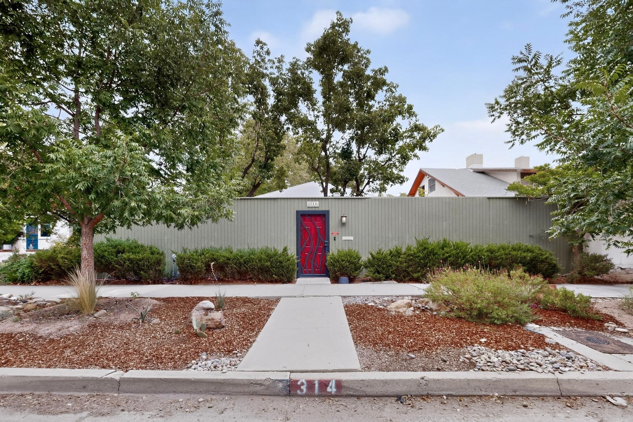 Photo 4 of Single family home for sale at 314 12th Street NW, Albuquerque, NM 87102 | MLS# 1111569 | Listing updated on 2026-09-29