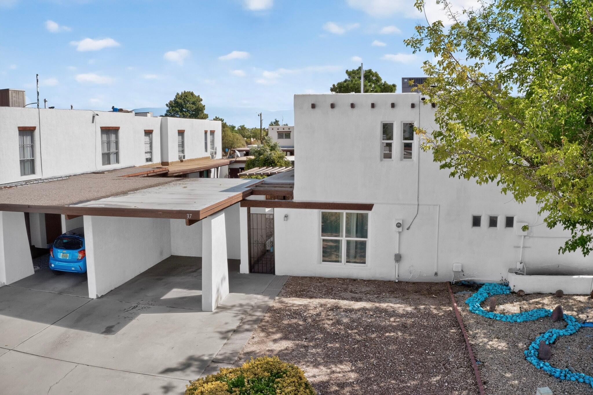 Photo 4 of Townhouse for sale at 37 Calle Arroyo Seco NW, Albuquerque, NM 87120 | MLS# 1111618 | Listing updated on 2026-10-09