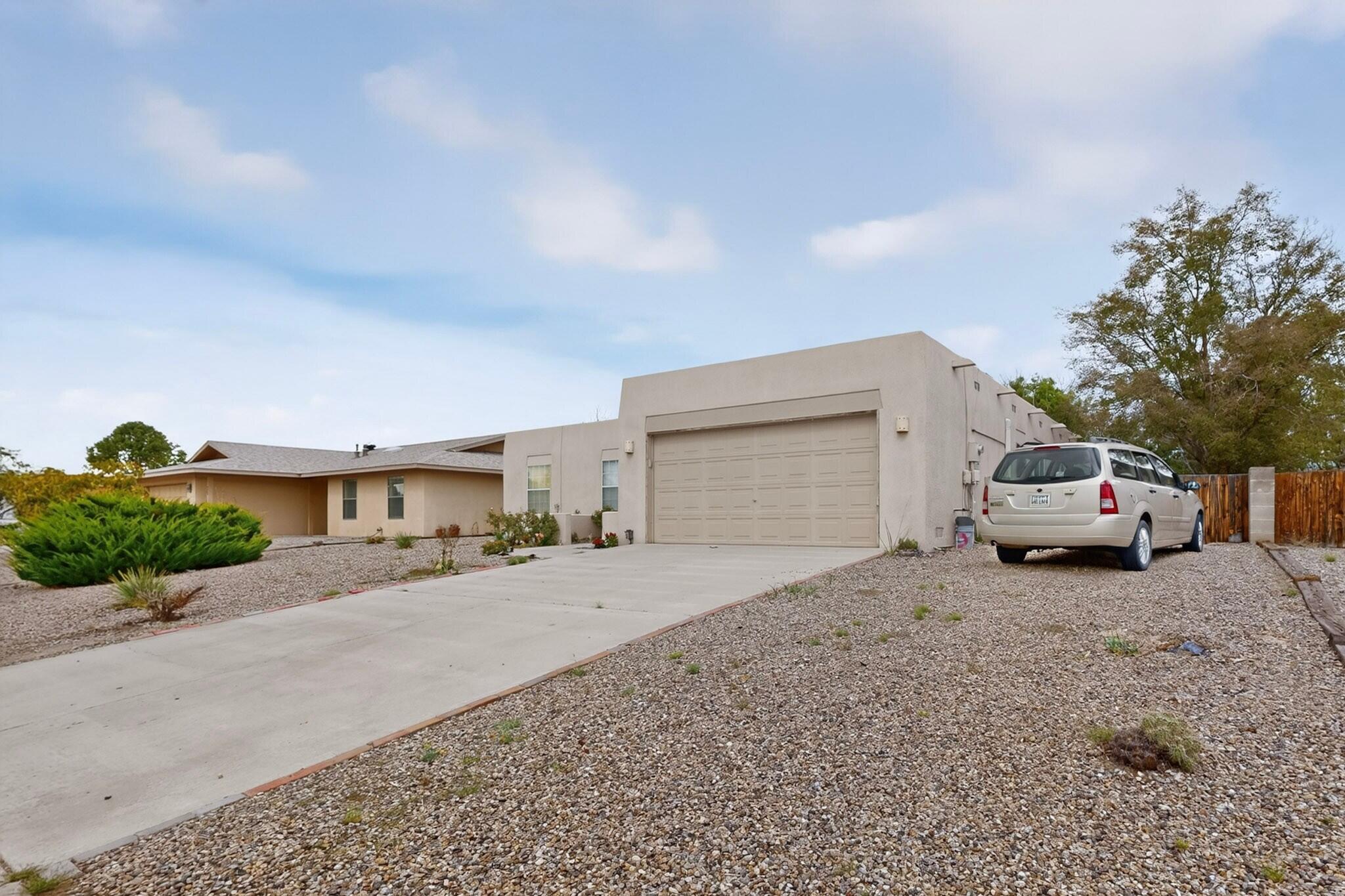 Photo 2 of Sale Pending at 928 Lee Trevino Blvd, Rio Communities, NM 87002 | MLS# 1111619 | Listing updated on 2026-10-01