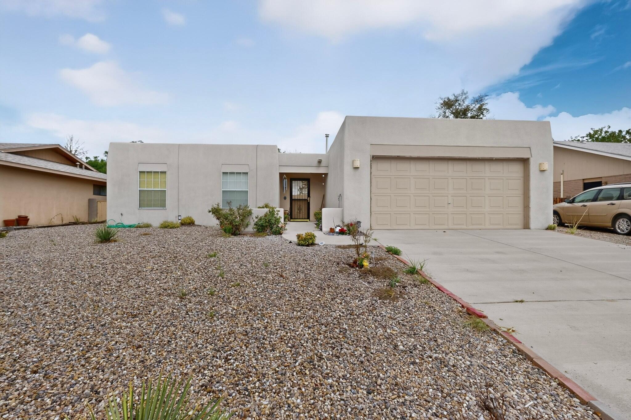 Photo 3 of Sale Pending at 928 Lee Trevino Blvd, Rio Communities, NM 87002 | MLS# 1111619 | Listing updated on 2026-10-01