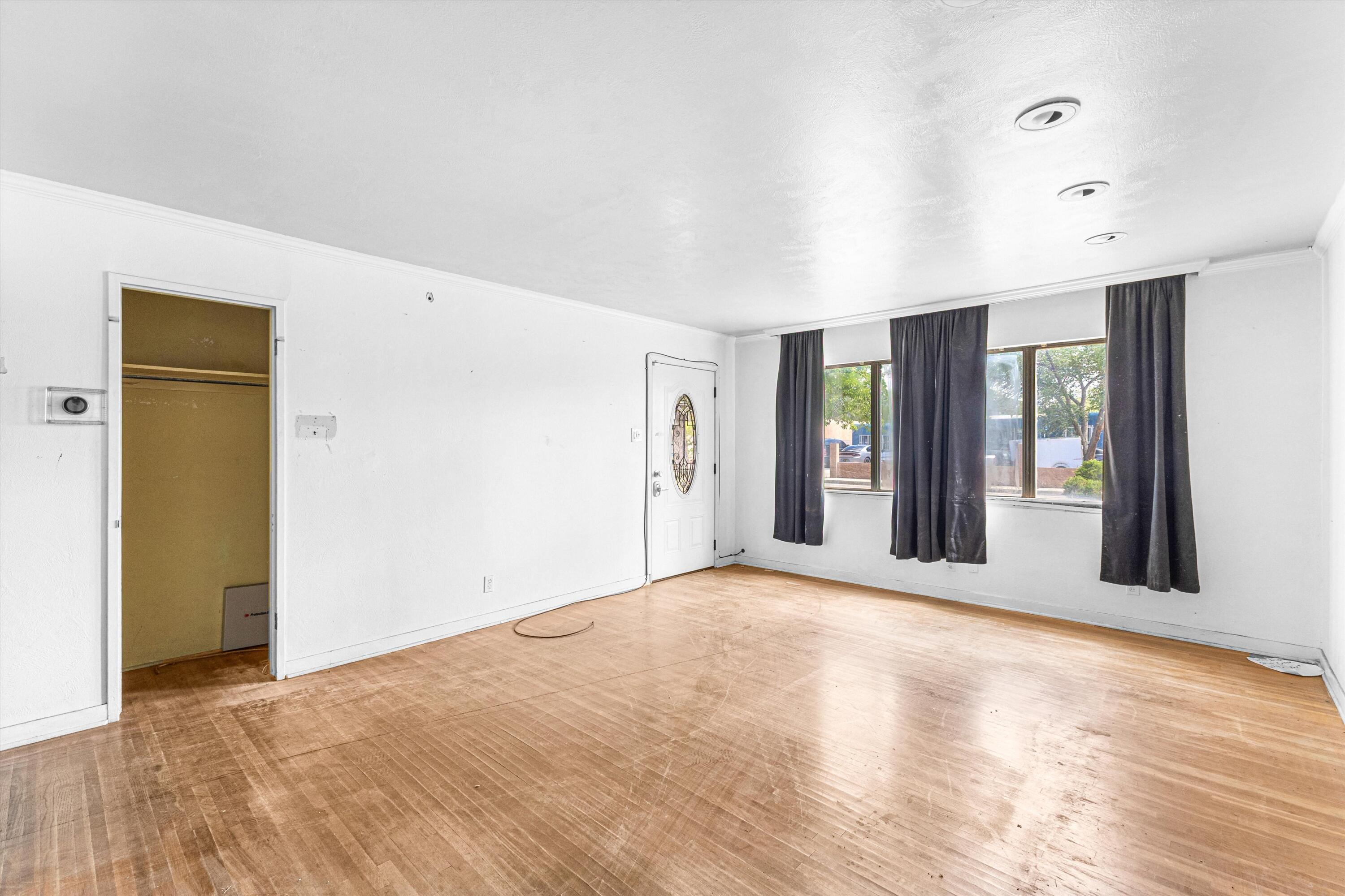 Photo 3 of Single family home for sale at 1029 California St Se, Albuquerque, NM 87108 | MLS# 1111625 | Listing updated on 2026-10-09