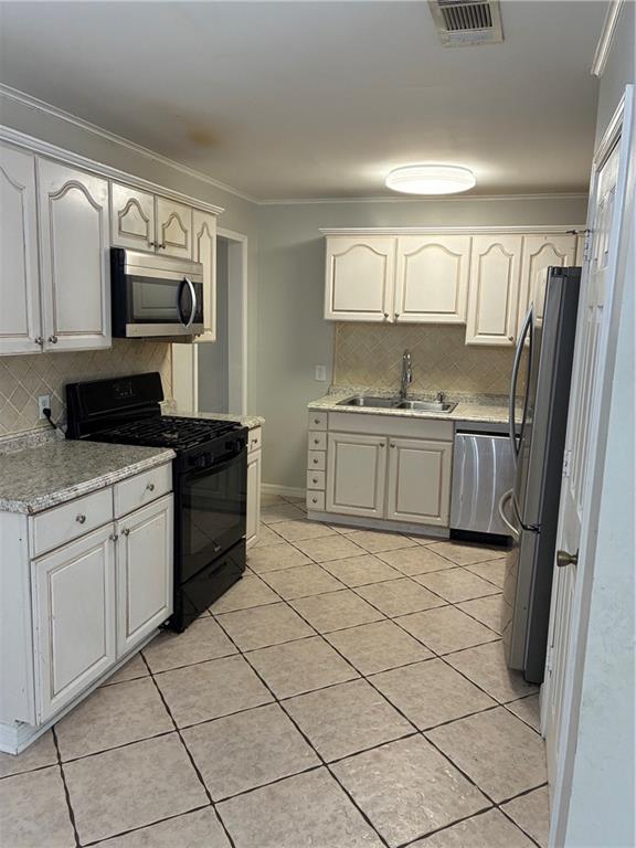 Photo 3 of Single family home for sale at 2104 7th Street, Harvey, LA 70058 | MLS# 2579194 | Listing updated on 2026-10-10