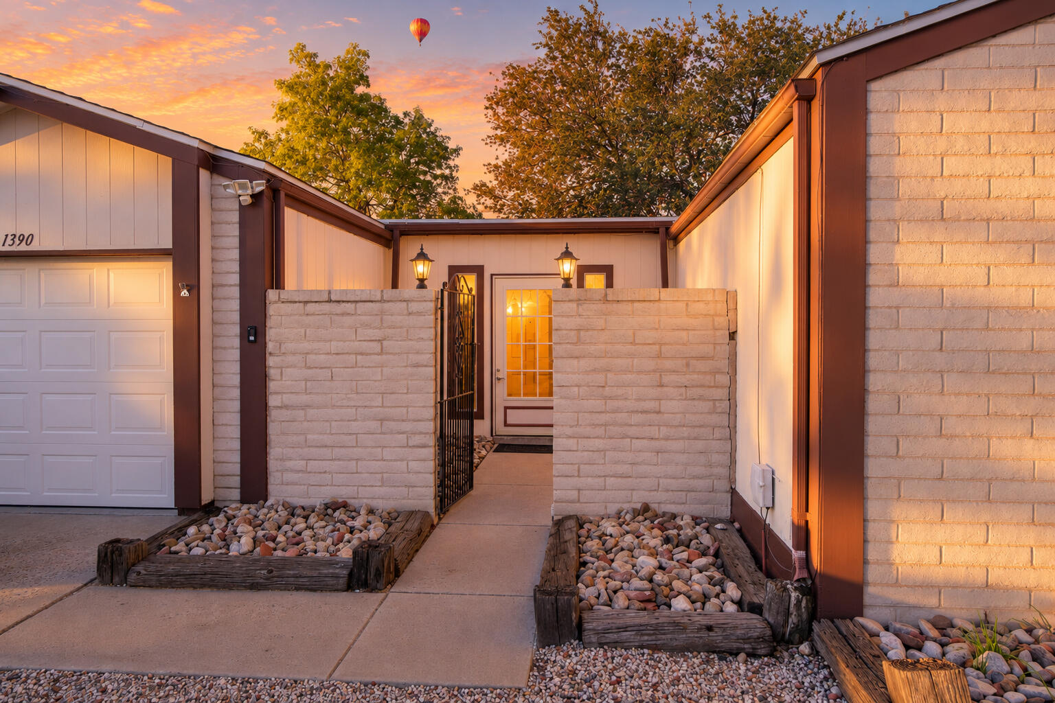 Photo 3 of Single family home for sale at 1390 Ponderosa Ct Se, Rio Rancho, NM 87124 | MLS# 1111653 | Listing updated on 2026-10-09