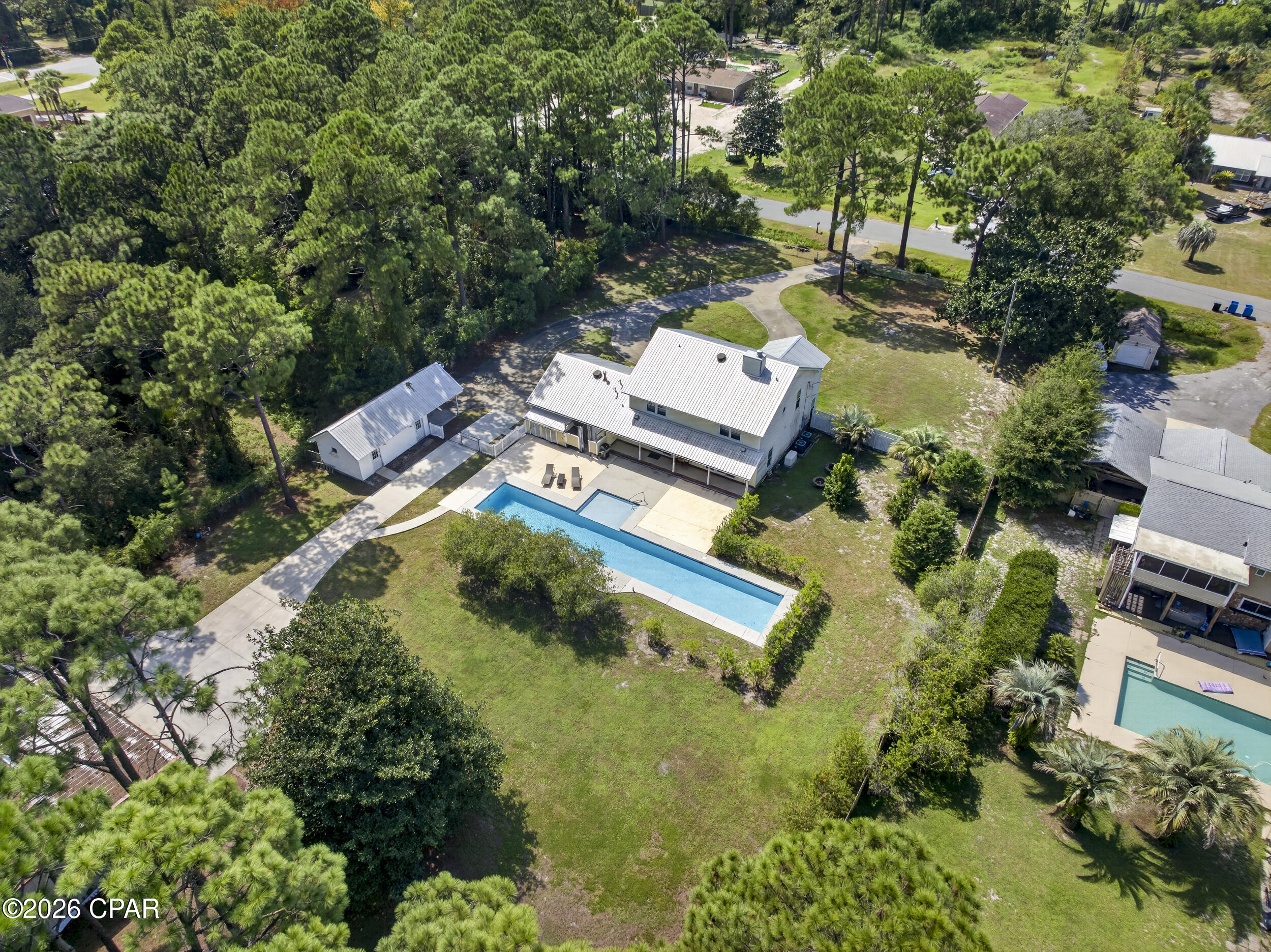 138 Laird Circle, Panama City Beach, FL 32408 thumbnail, photo 2 of 64