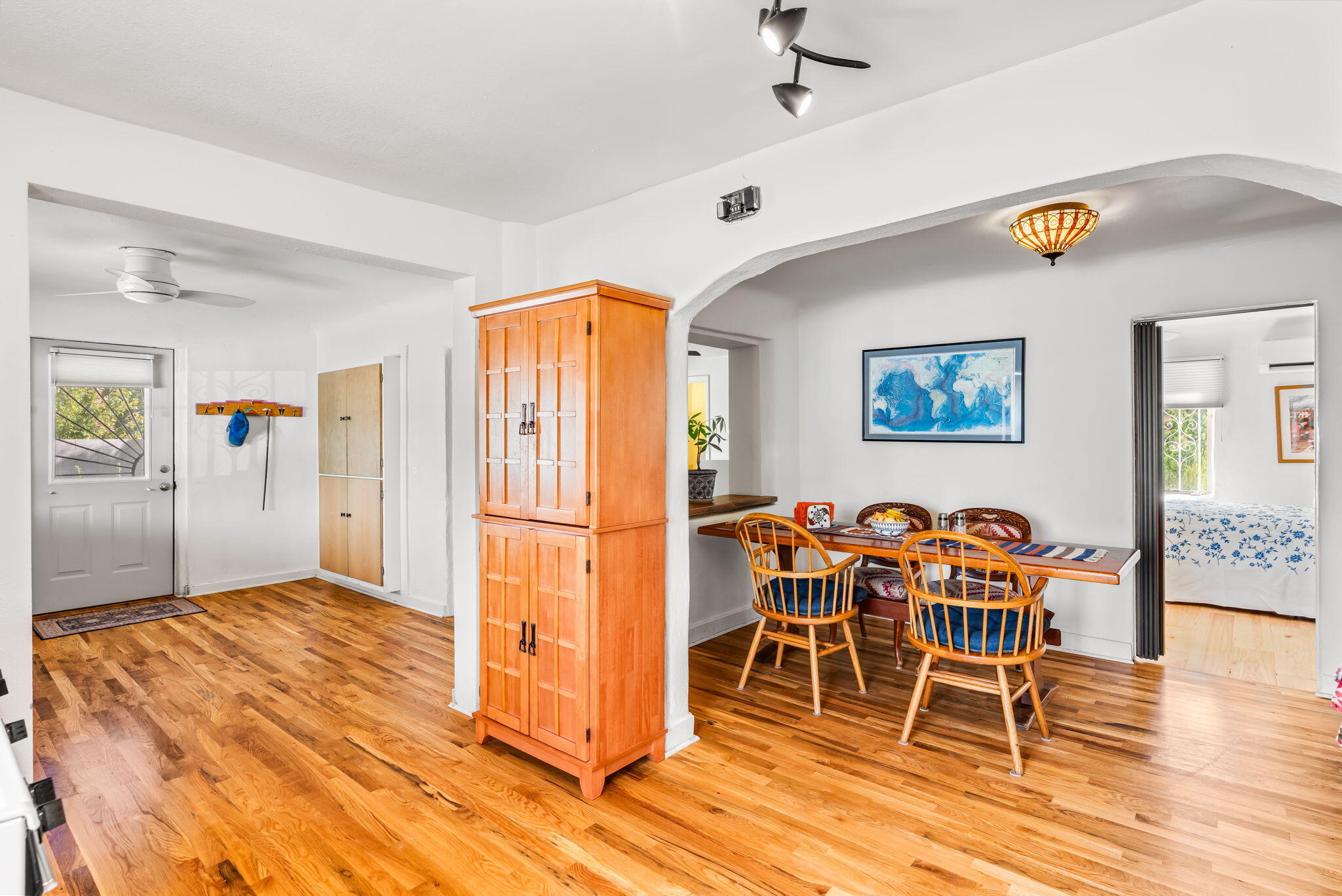 Photo 2 of Single family home for sale at 406 Atrisco Dr SW, Albuquerque, NM 87105 | MLS# 1111679 | Listing updated on 2026-10-03