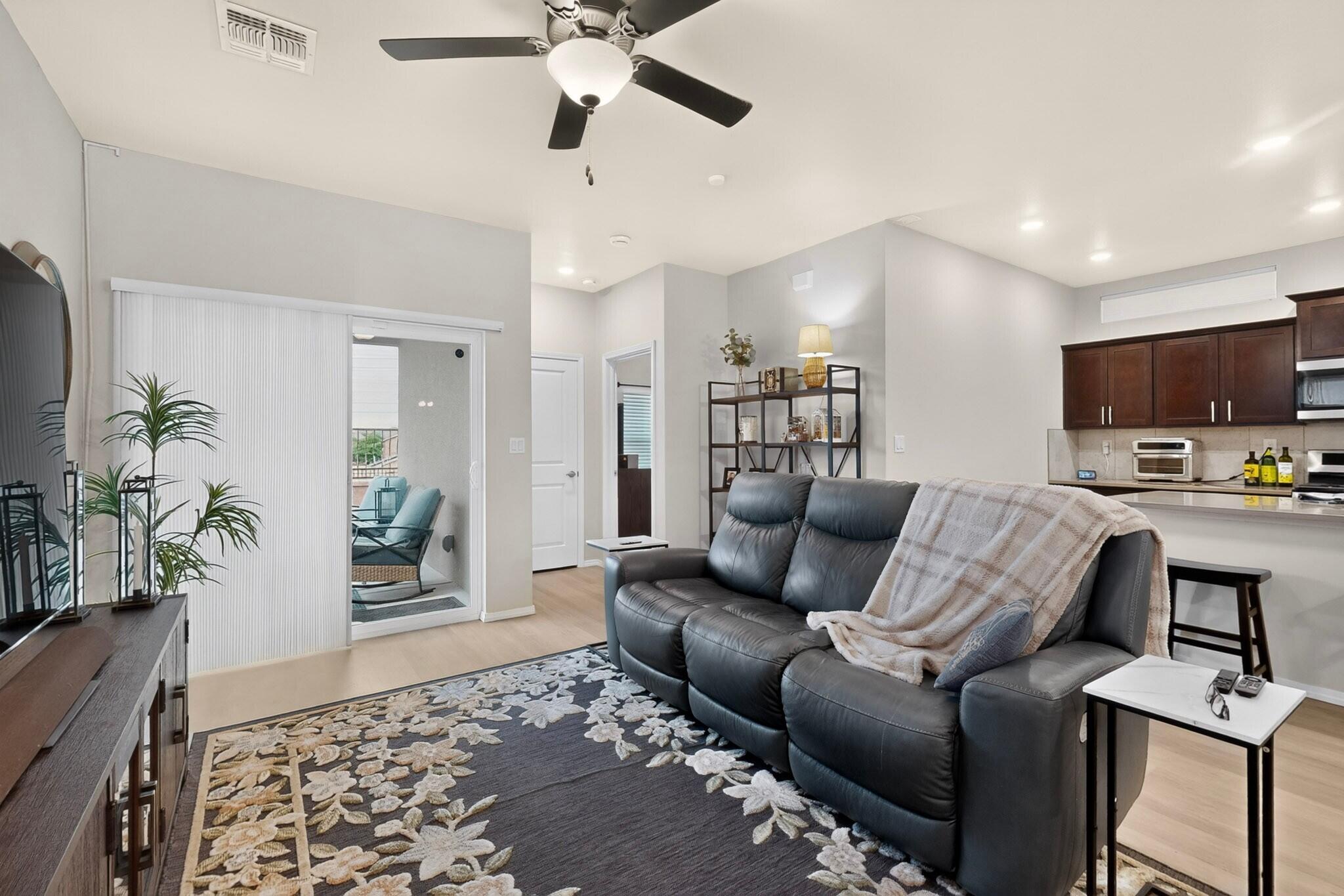 Photo 2 of Single family home for sale at 1318 Tierra Verde Loop Nw, Los Lunas, NM 87031 | MLS# 1111685 | Listing updated on 2026-09-29
