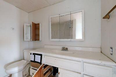 Photo 3 of Sale Pending at 4 Kansas Ct, Moriarty, NM 87035 | MLS# 1111696 | Listing updated on 2026-10-22