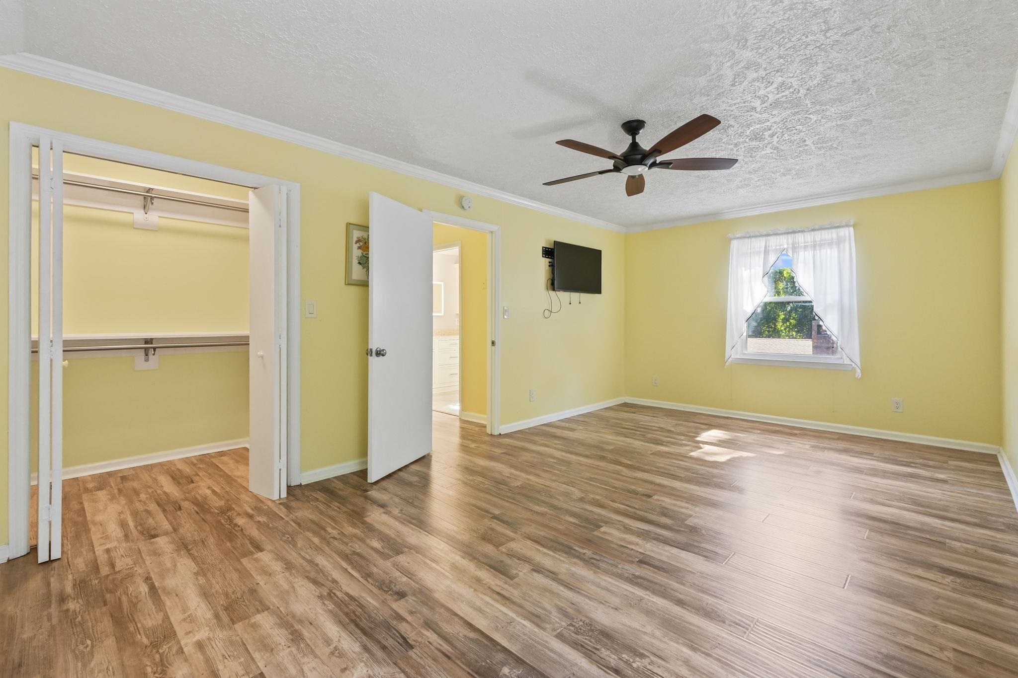 5518 Springs Ave.