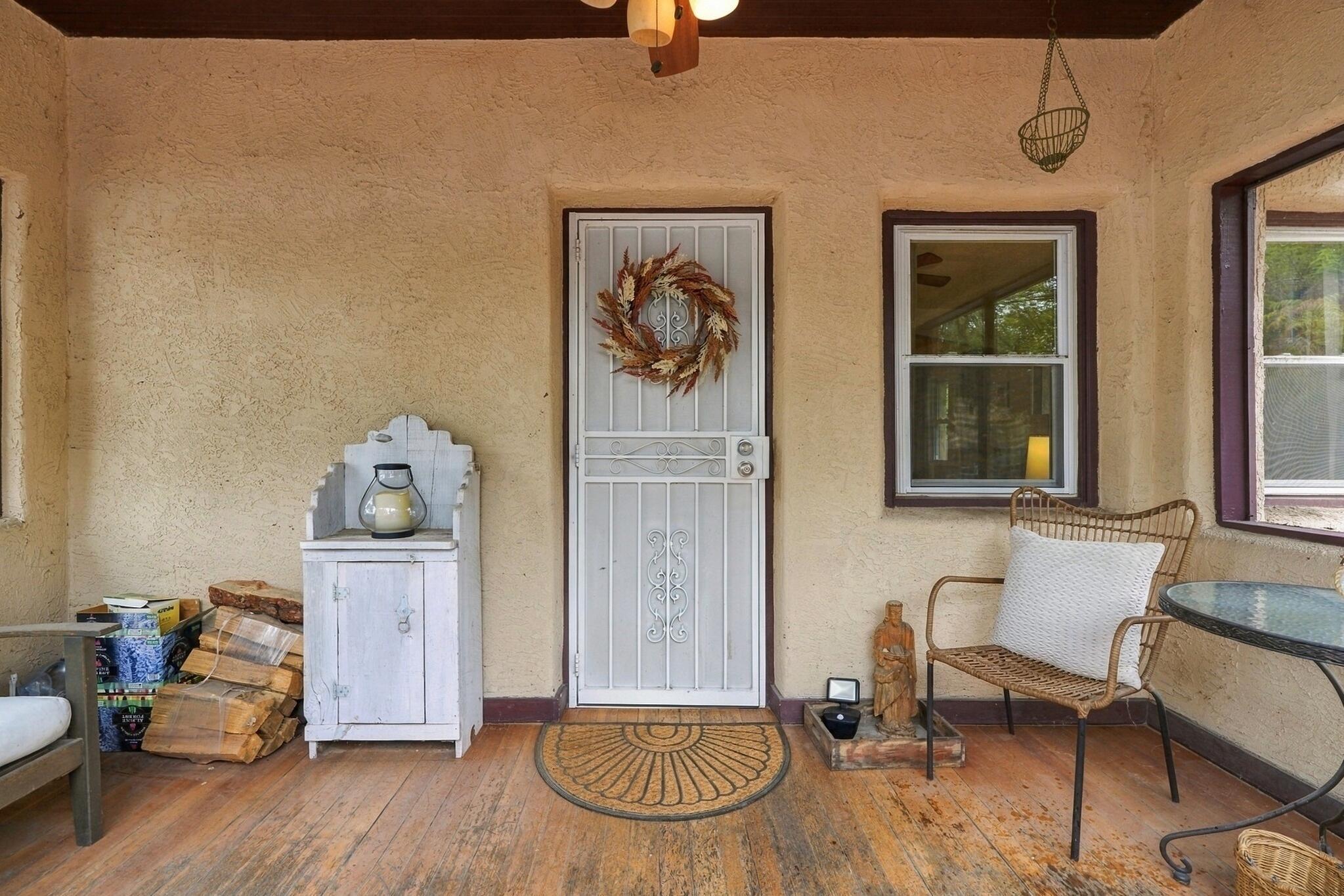 Photo 3 of Single family home for sale at 923 Arno St Se, Albuquerque, NM 87102 | MLS# 1111720 | Listing updated on 2026-10-21