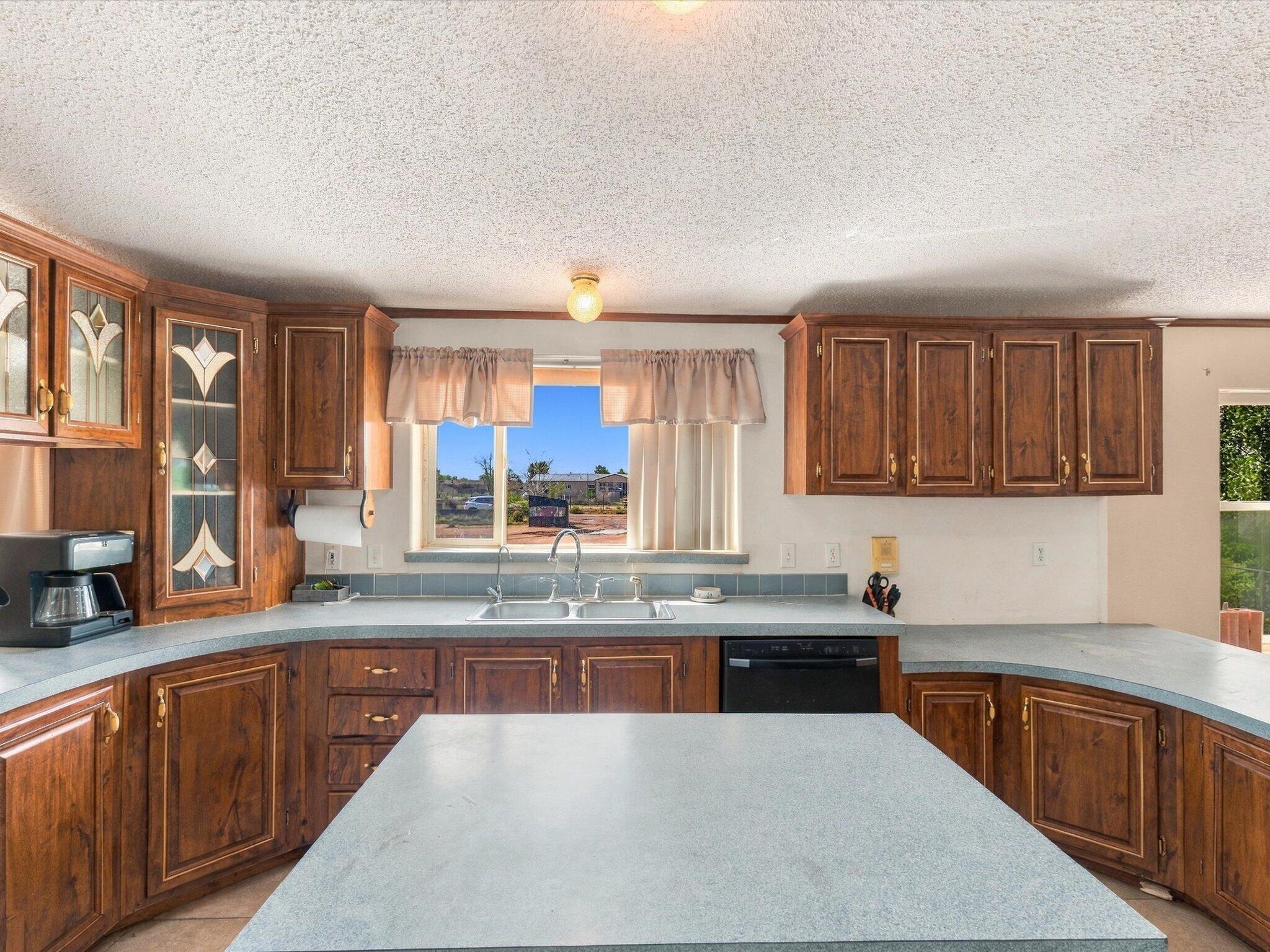 Photo 4 of Manufactured home for sale at 6 San Miguel Ave, Los Lunas, NM 87031 | MLS# 1111727 | Listing updated on 2026-09-30