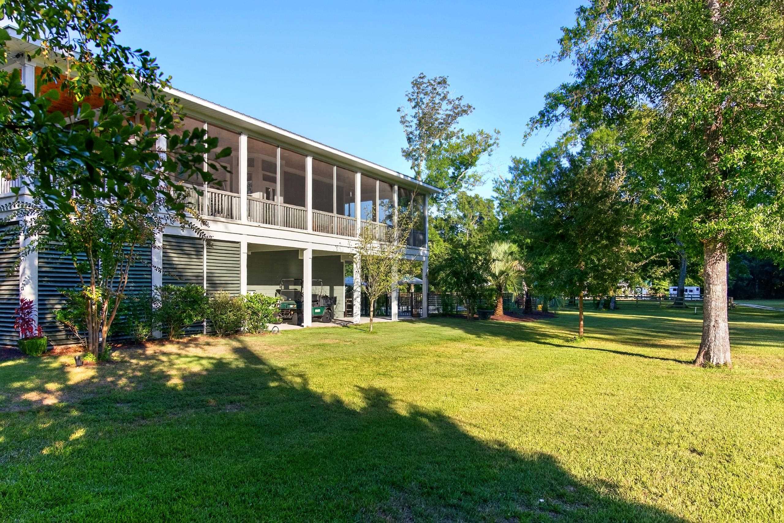 Photo 3 of Sale Pending at 5299 Berkeley Ct, Murrells Inlet, SC 29576 | MLS# 2624054 | Listing updated on 2026-10-08