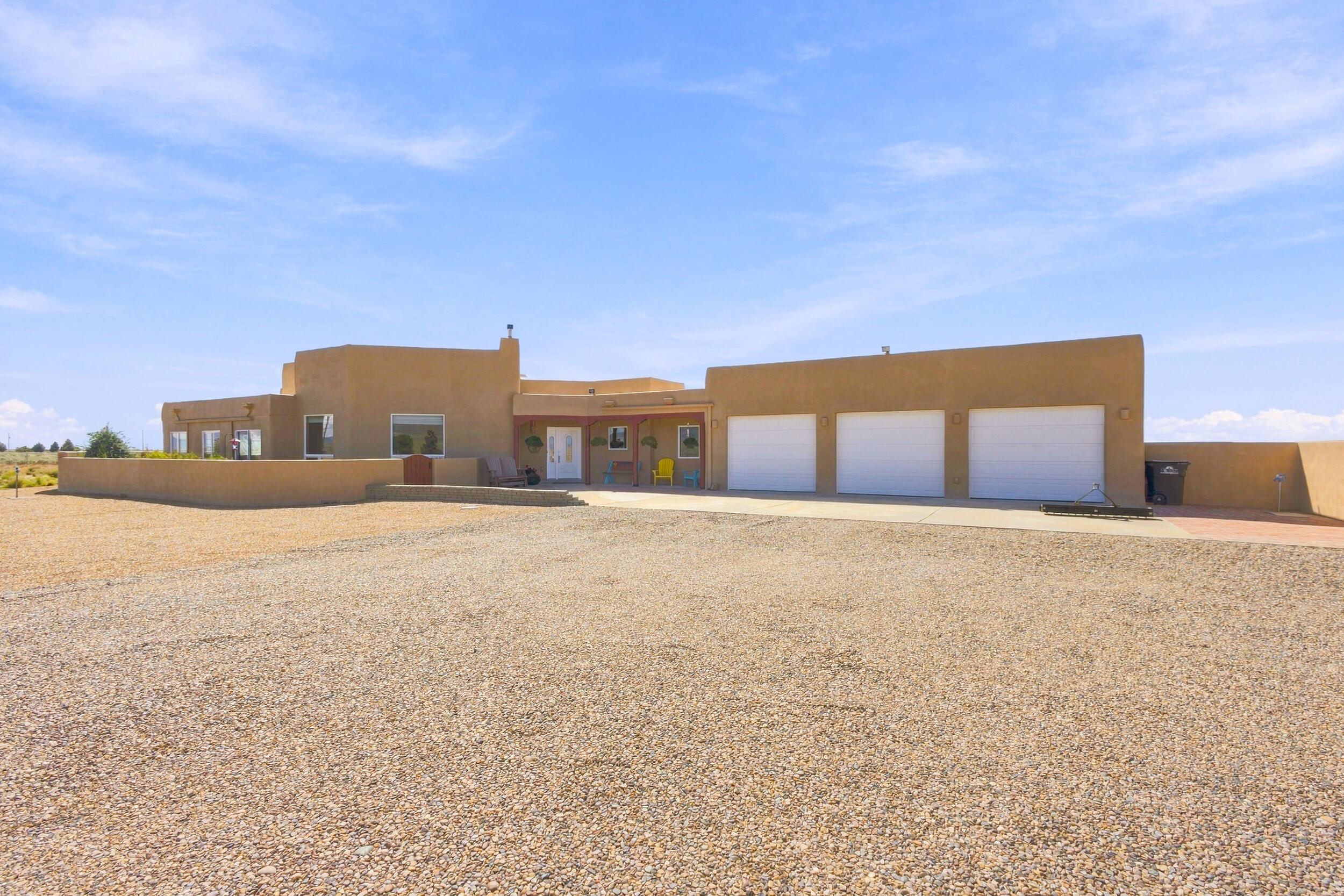 Photo 2 of Single family home for sale at 7 Lavar Loop, Belen, NM 87002 | MLS# 1111749 | Listing updated on 2026-09-30