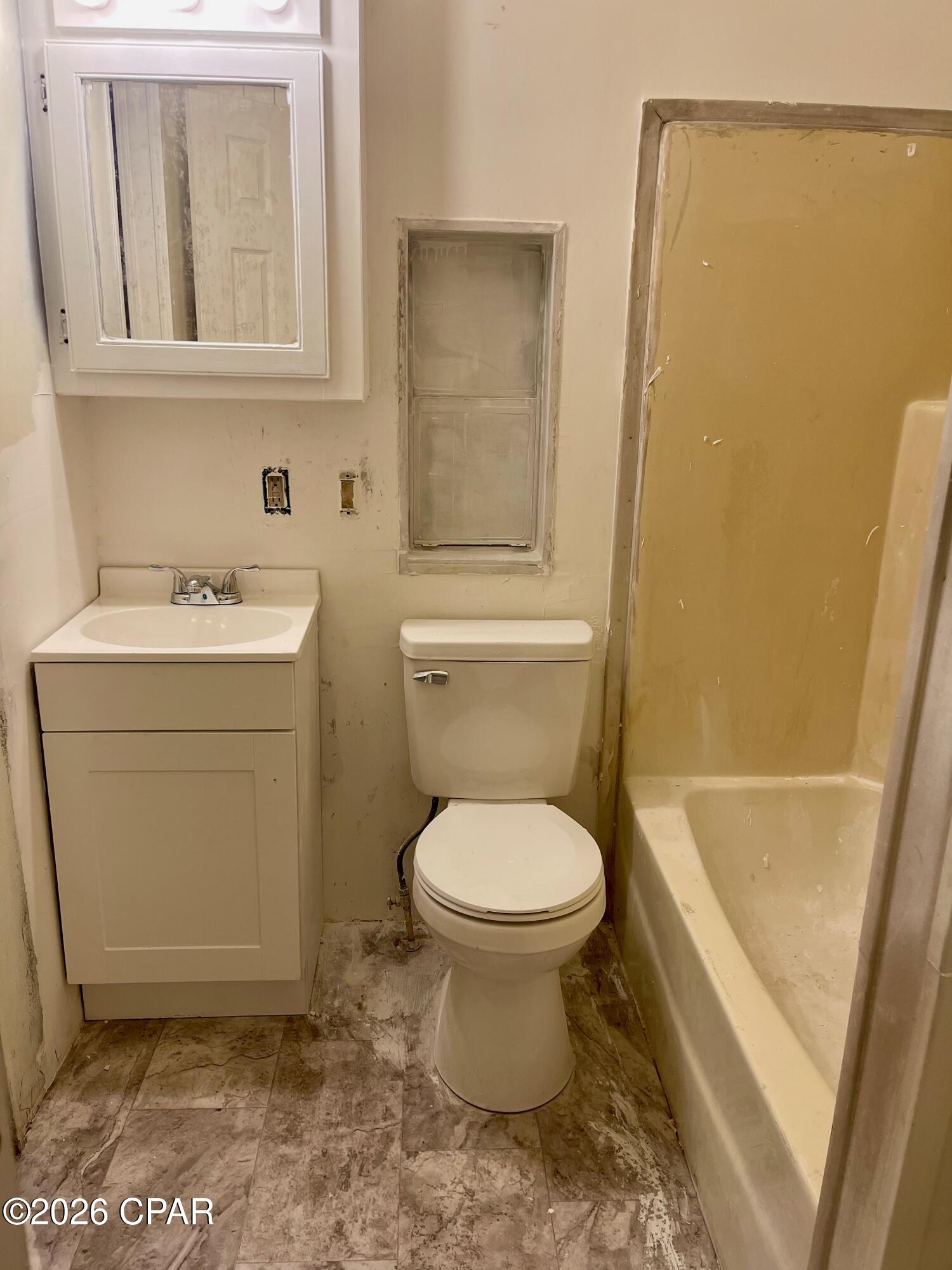 1219 Thomas Drive 95, Panama City, FL 32408 thumbnail, photo 6 of 37
