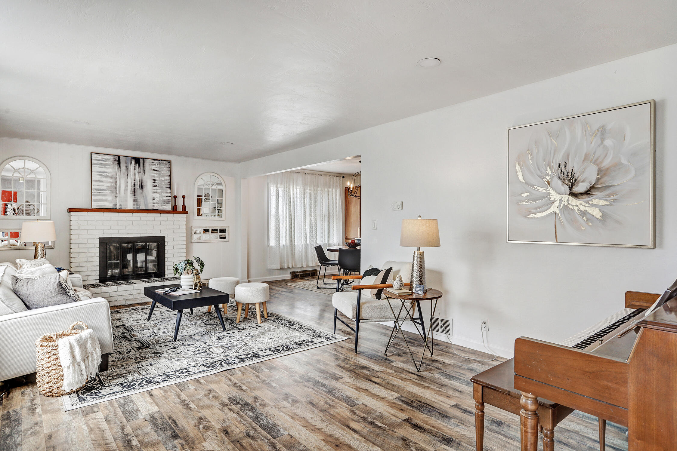 Photo 2 of Single family home for sale at 1412 Alvarado Dr Ne, Albuquerque, NM 87110 | MLS# 1111759 | Listing updated on 2026-10-07