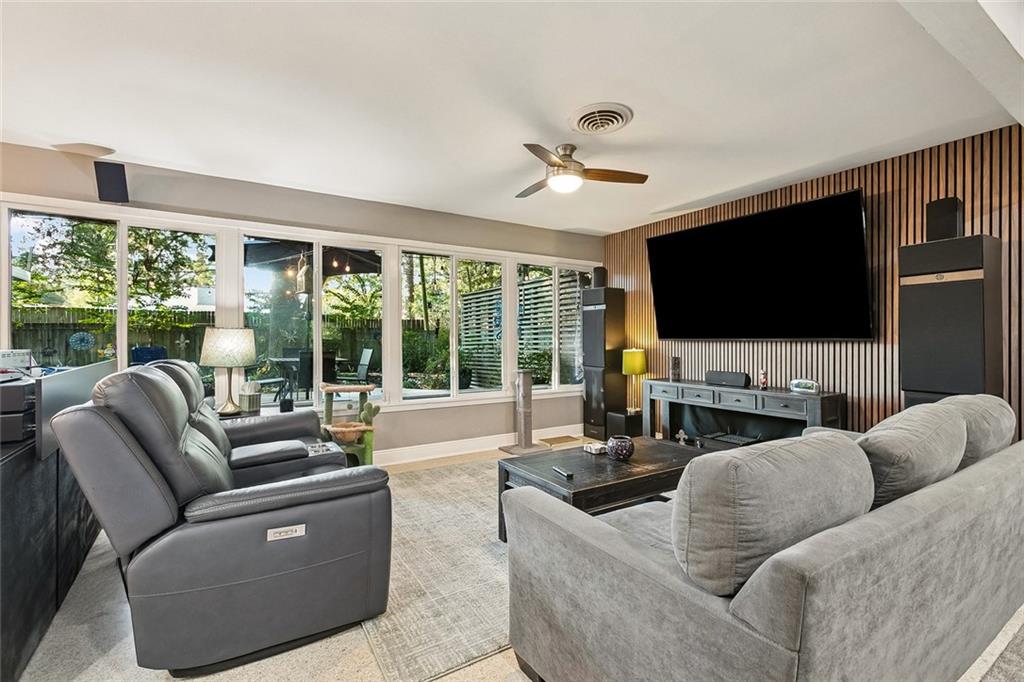 Photo 4 of Single family home for sale at 326 Robin Hood Dr, Covington, LA 70433 | MLS# 2579476 | Listing updated on 2026-10-05