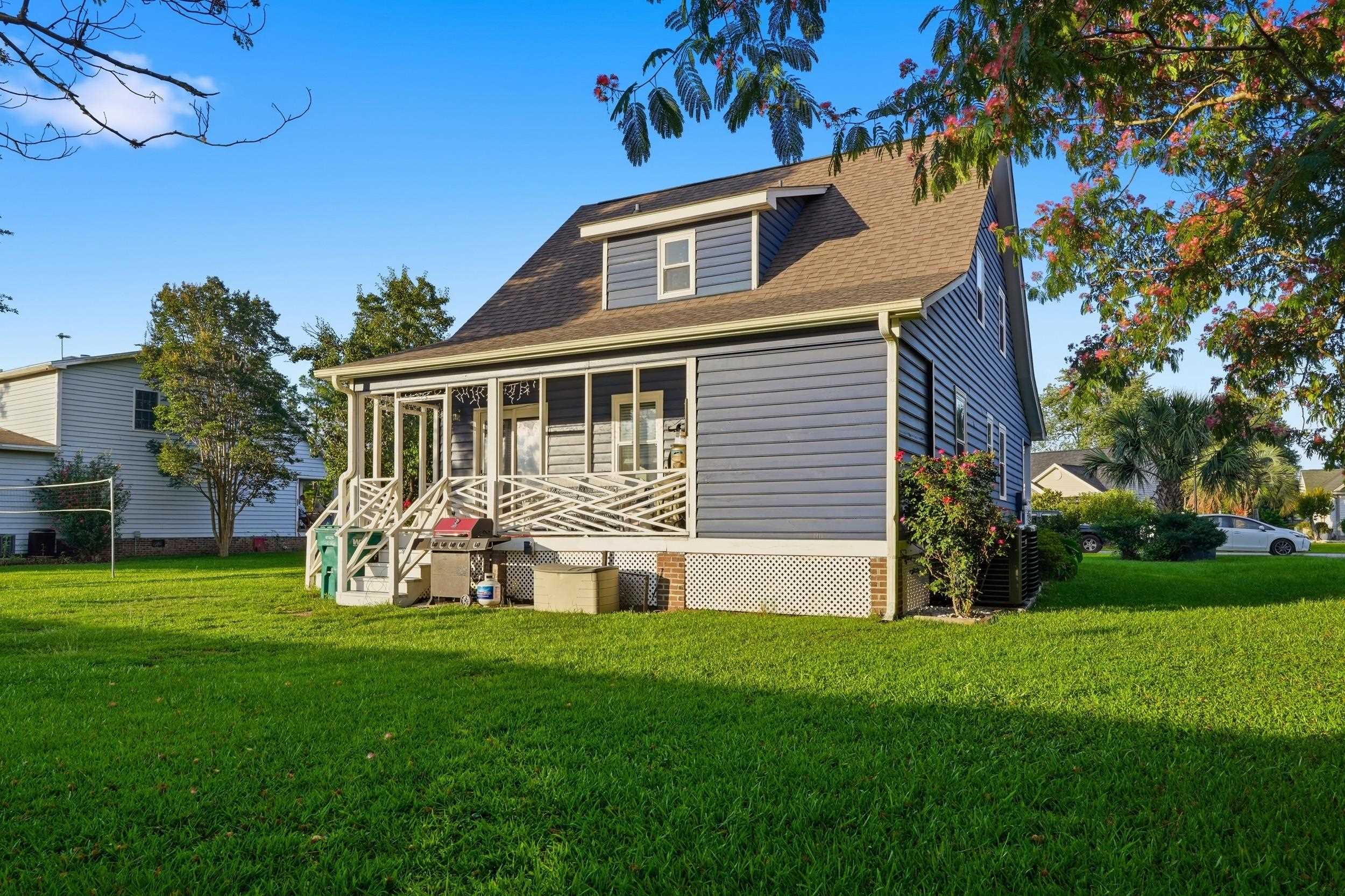 522 Lake Park Dr.