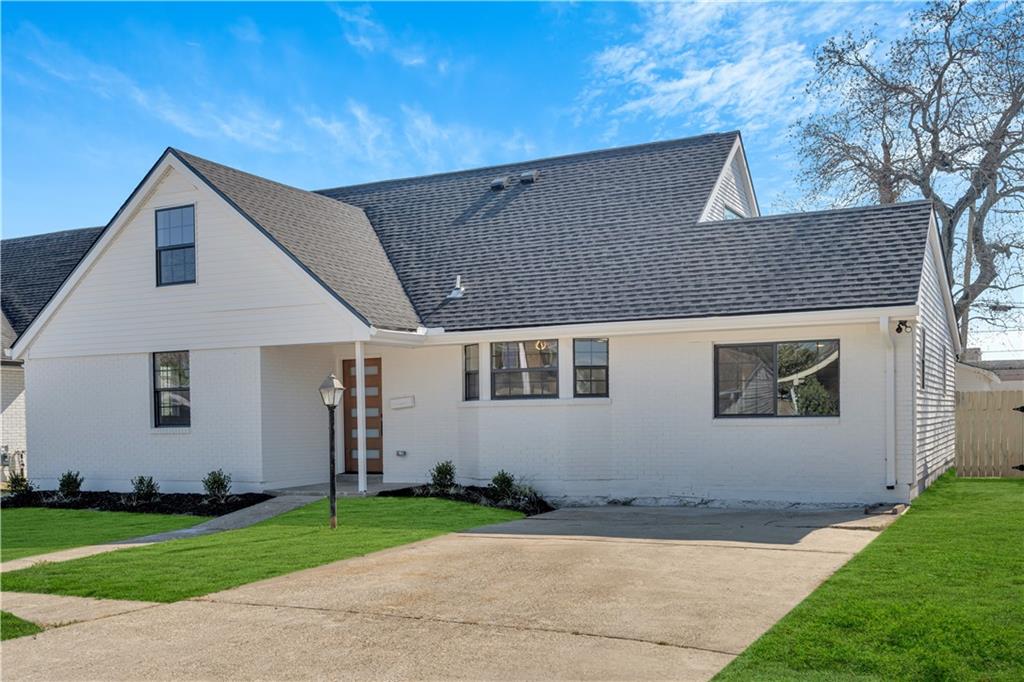 Photo 2 of Single family home for sale at 6000 Rosalie Ct, Metairie, LA 70003 | MLS# 2579651 | Listing updated on 2026-10-01