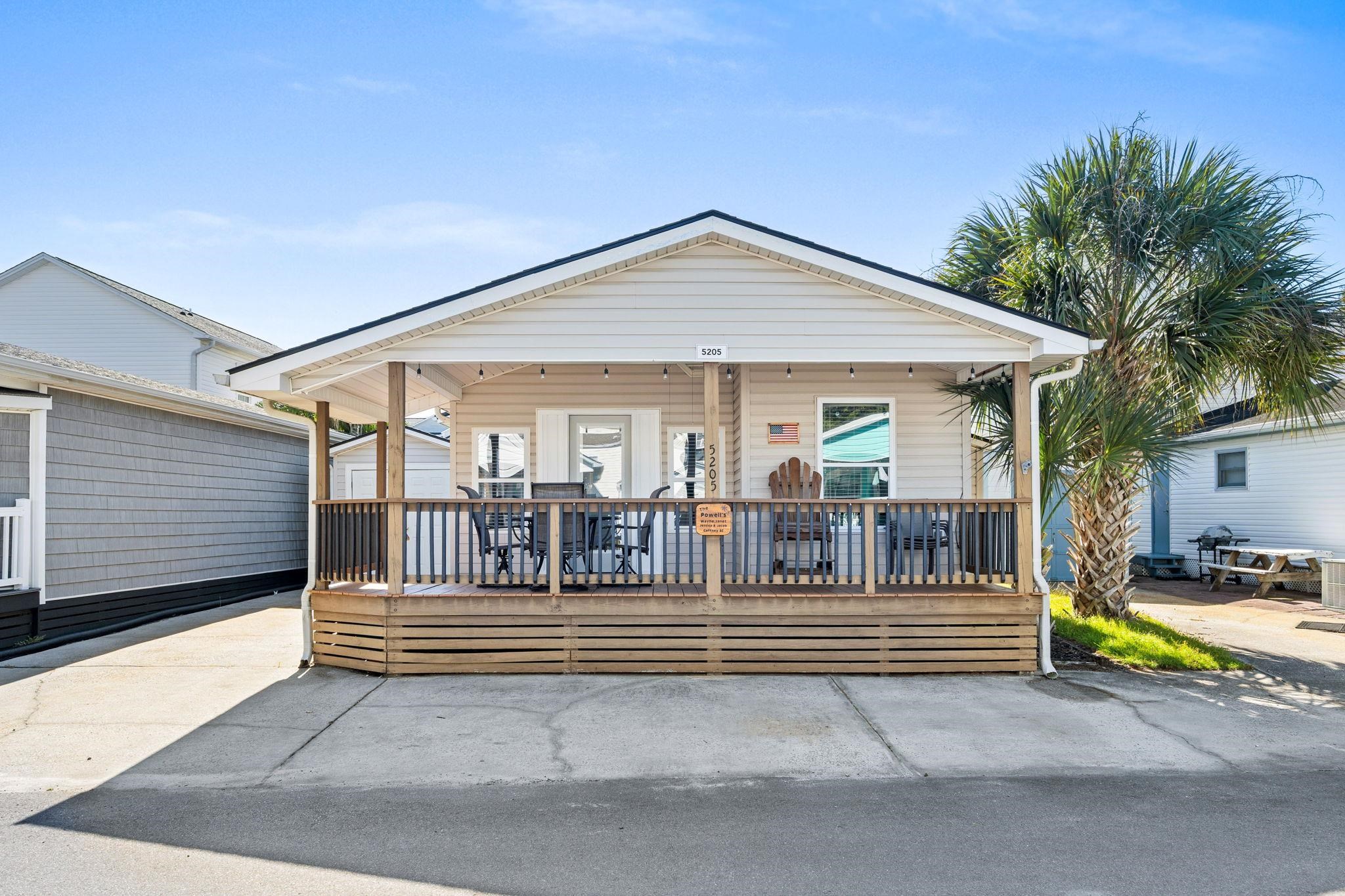 Photo 3 of Manufactured home for sale at 6001 5205 S Kings Hwy, Myrtle Beach, SC 29575 | MLS# 2624132 | Listing updated on 2026-10-01