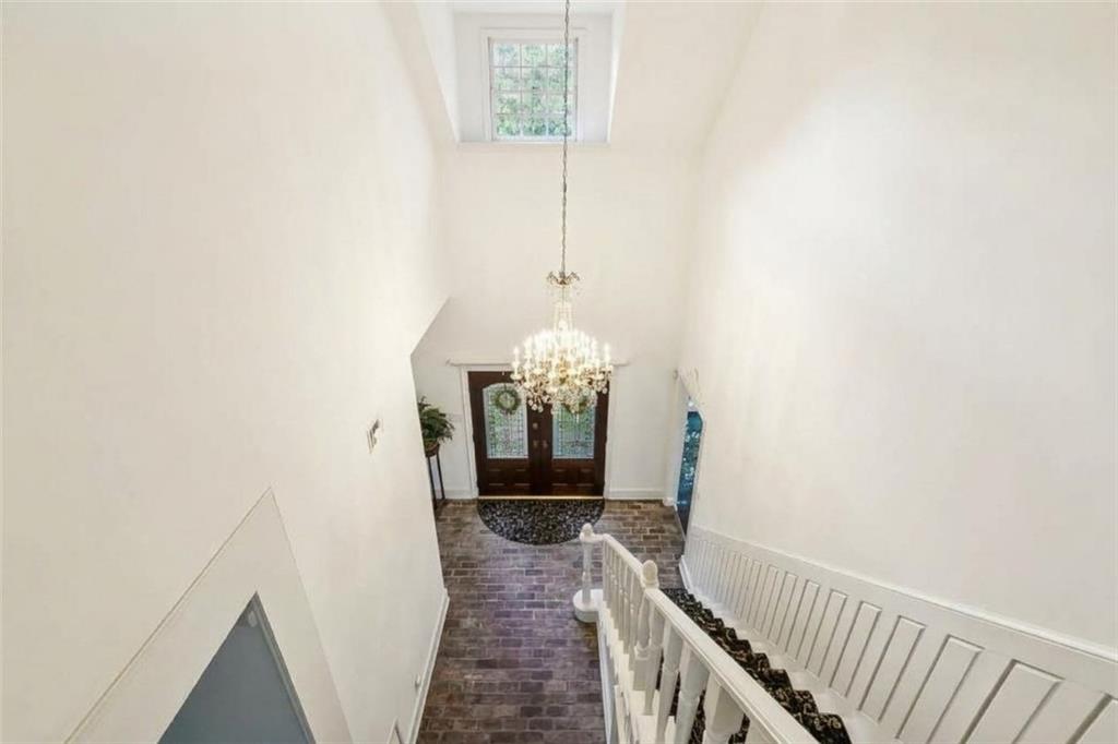 Photo 3 of Single family home for sale at 4100 Transcontinental Dr, Metairie, LA 70006 | MLS# 2578961 | Listing updated on 2026-10-09